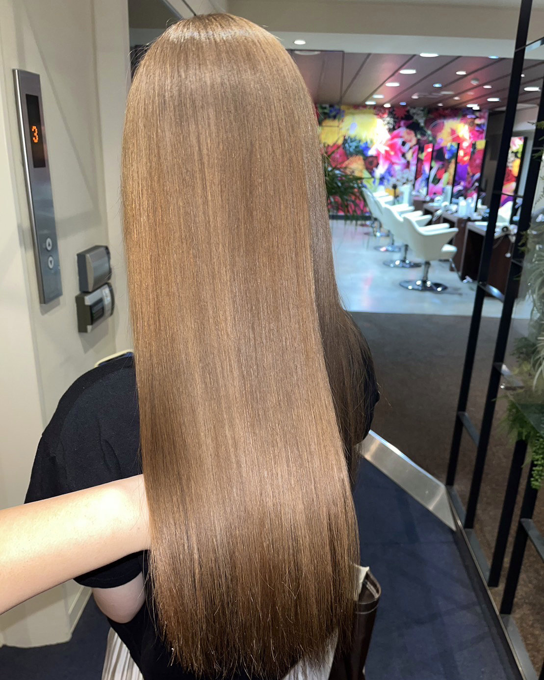 W_SALON