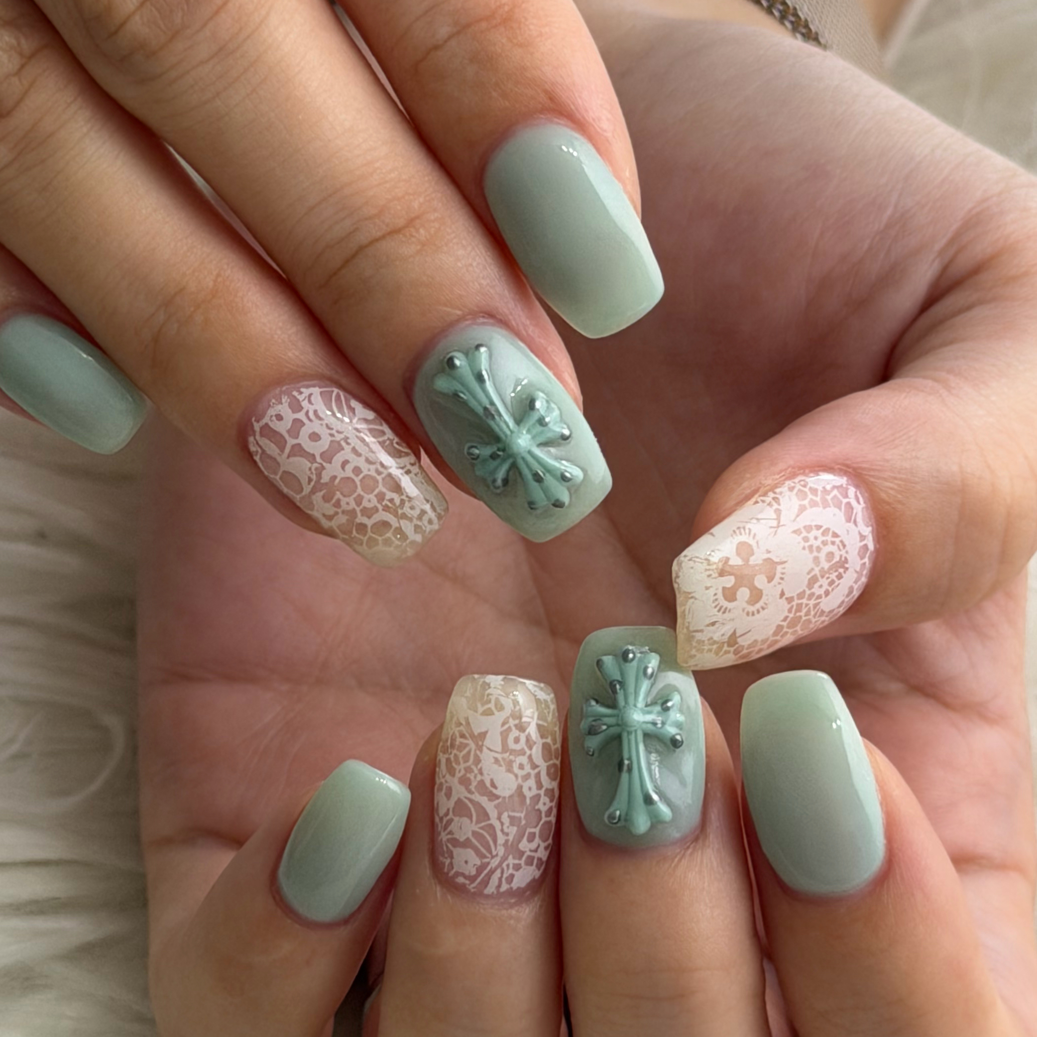 AURA_nailart