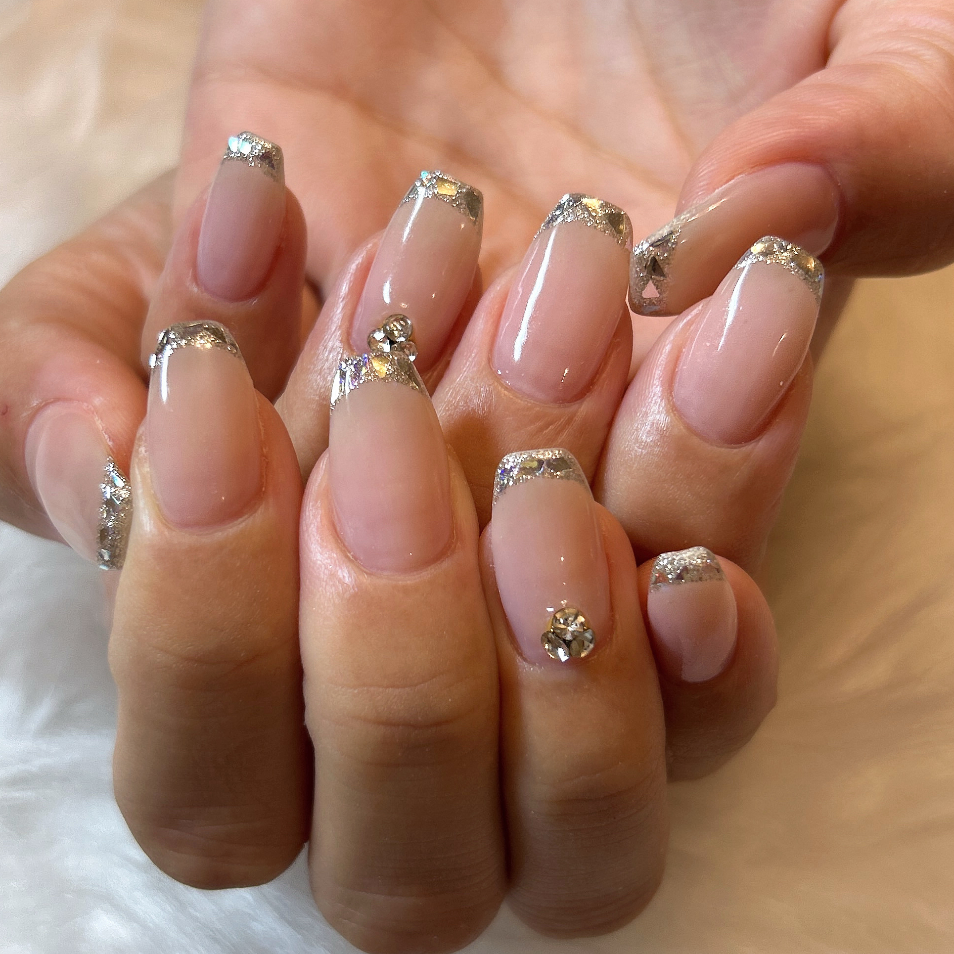 Ravien_nail
