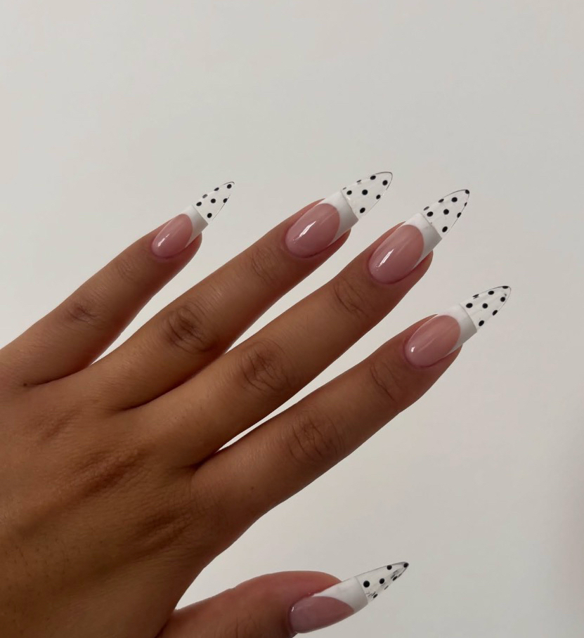 AMI_NAIL_KEBUKURO