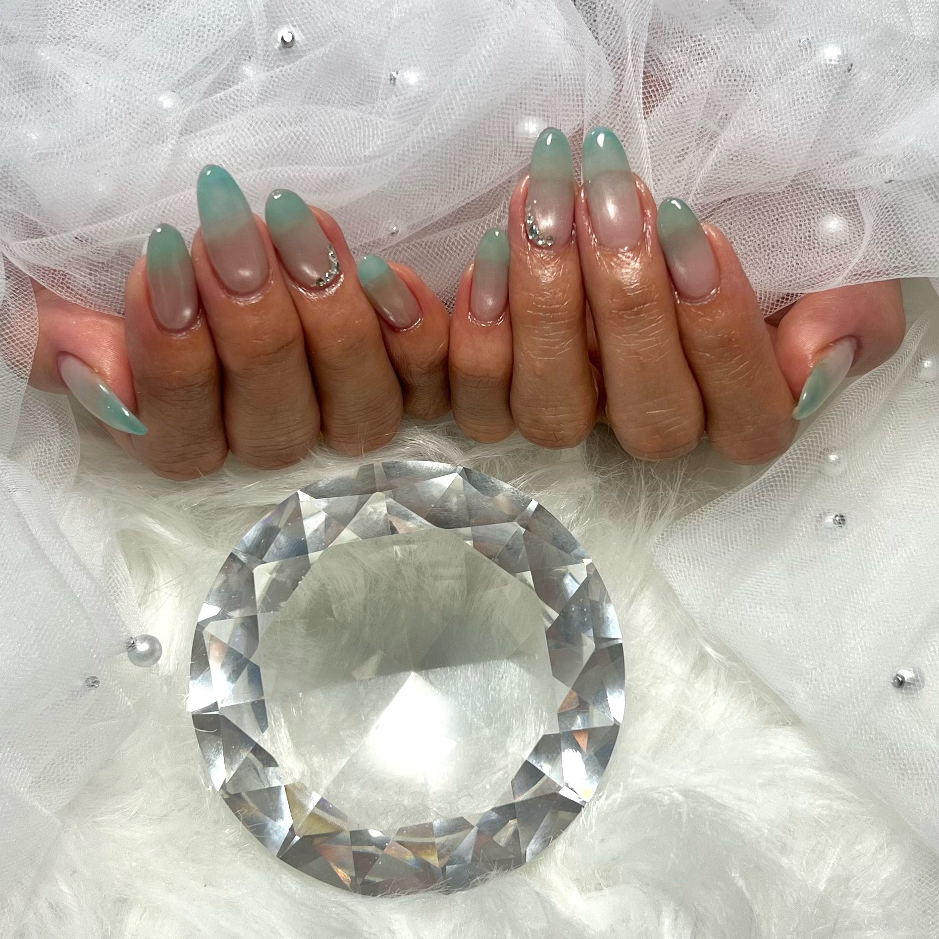 AREM_nail