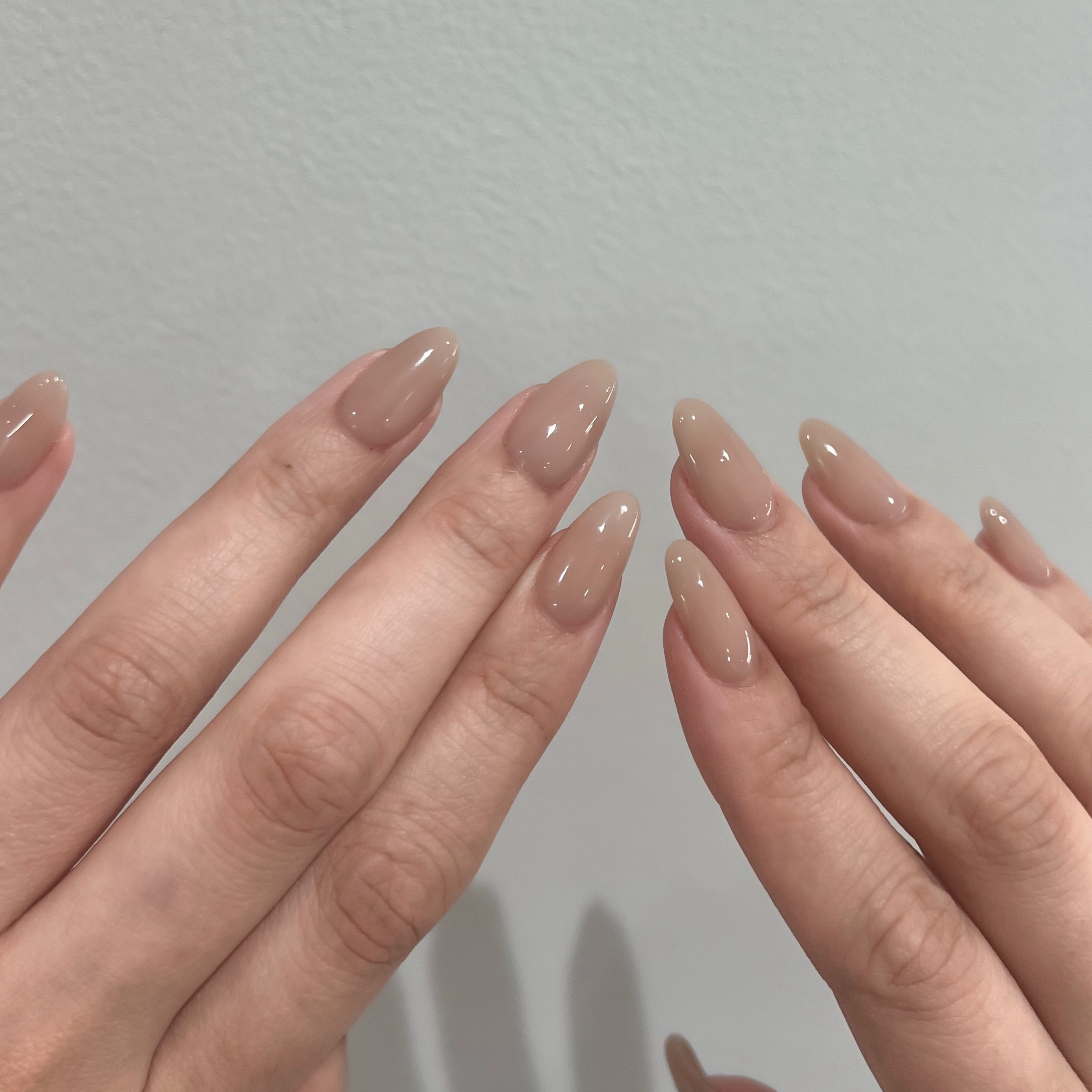 nail_gris