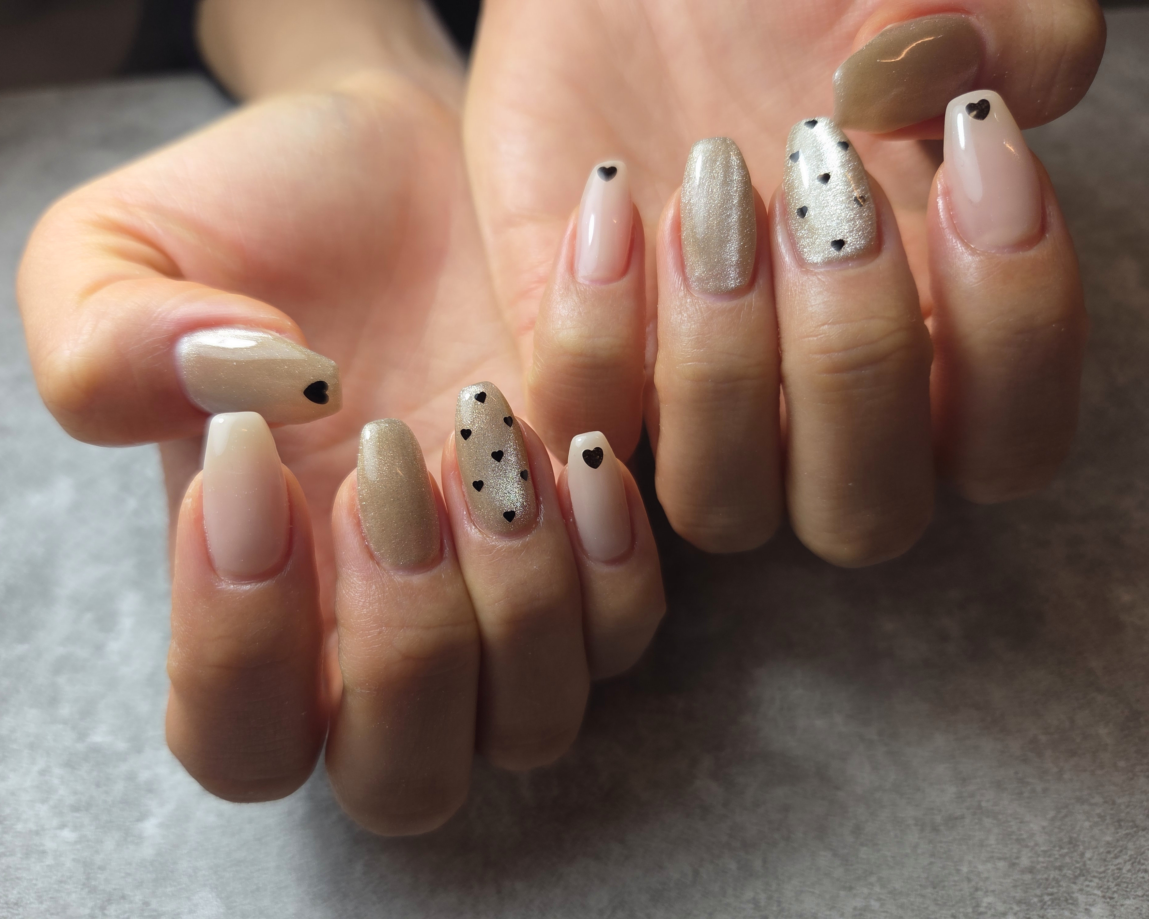 m_ye..nail