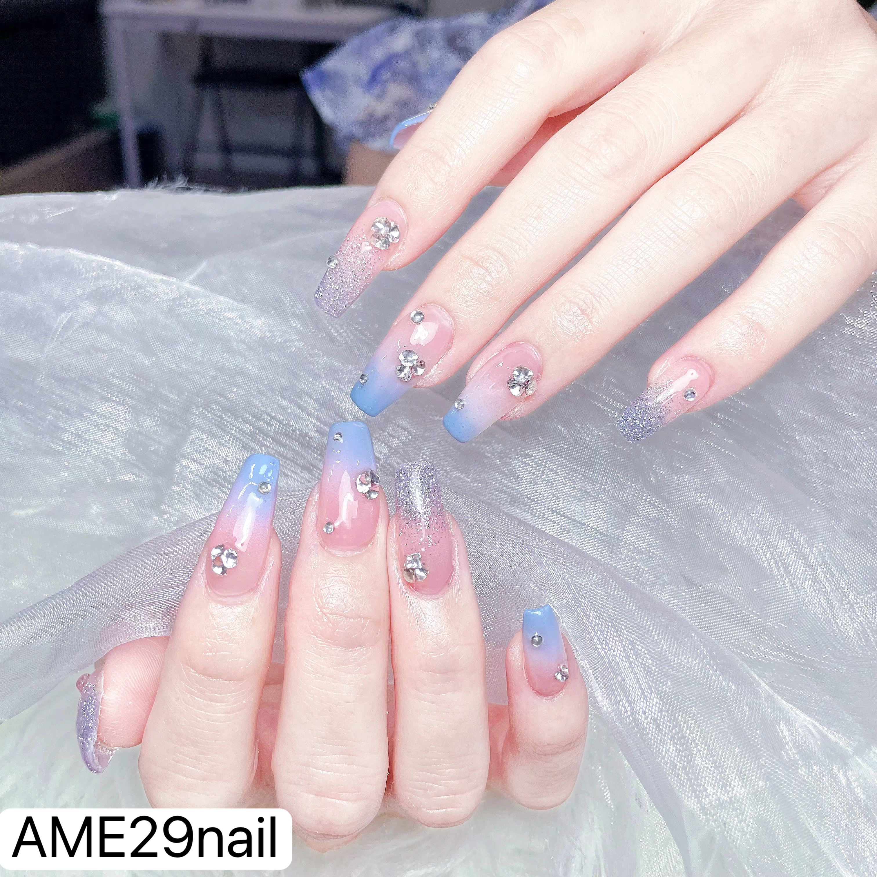 nail.ain