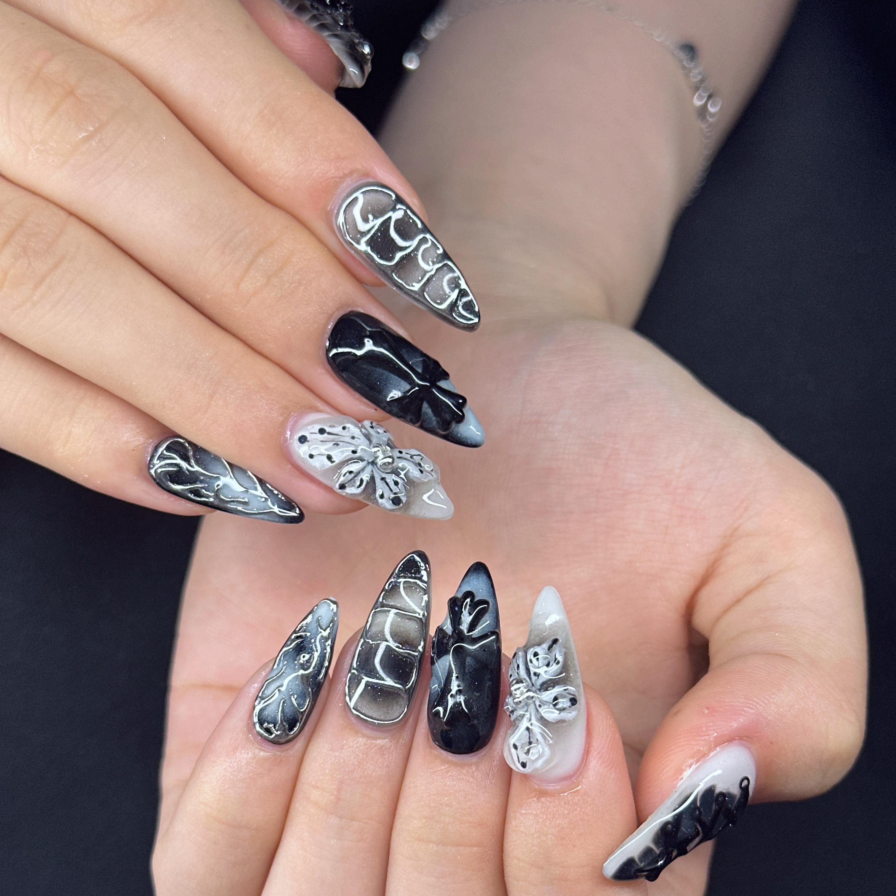Nail_by_Nami
