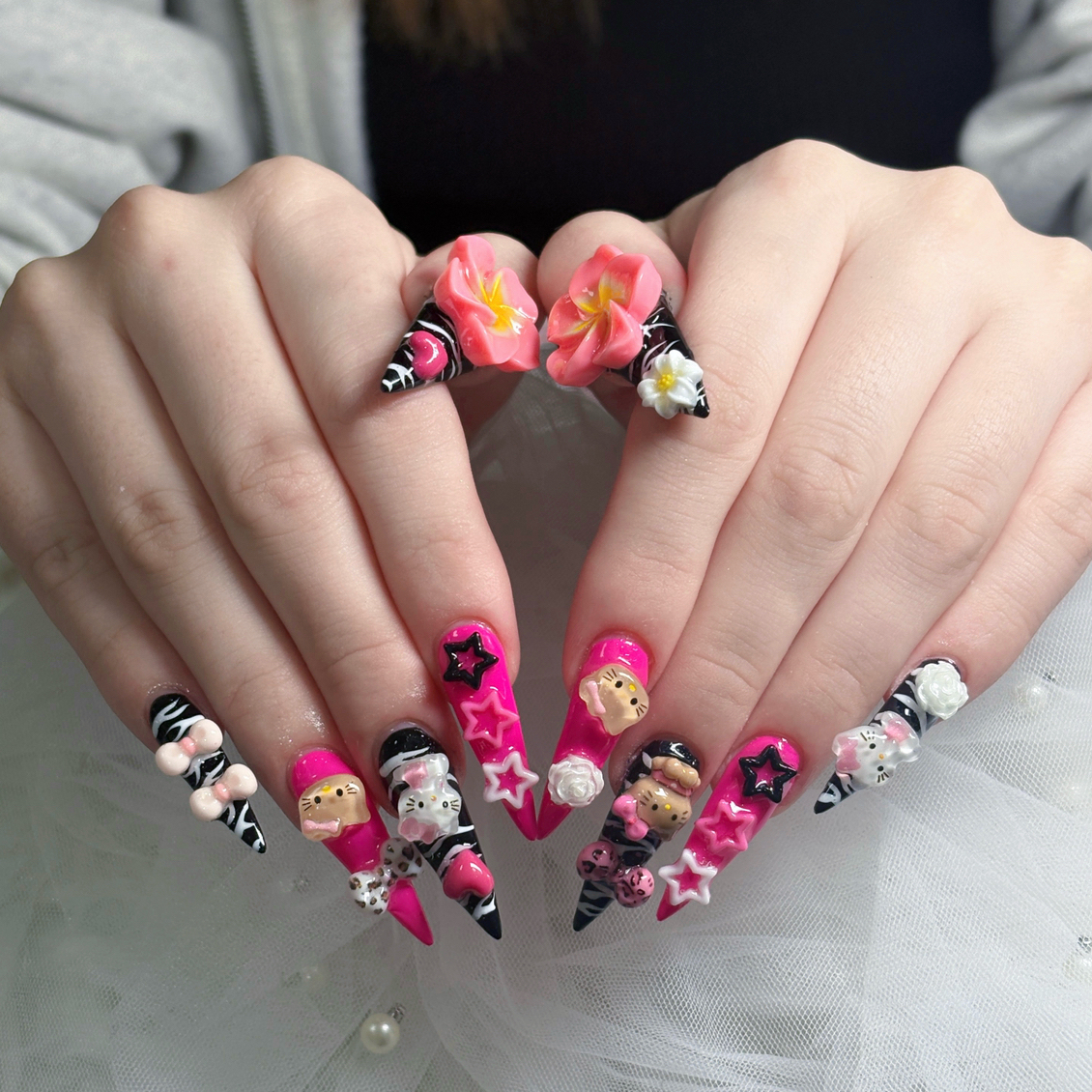 Zunie_hani_nail