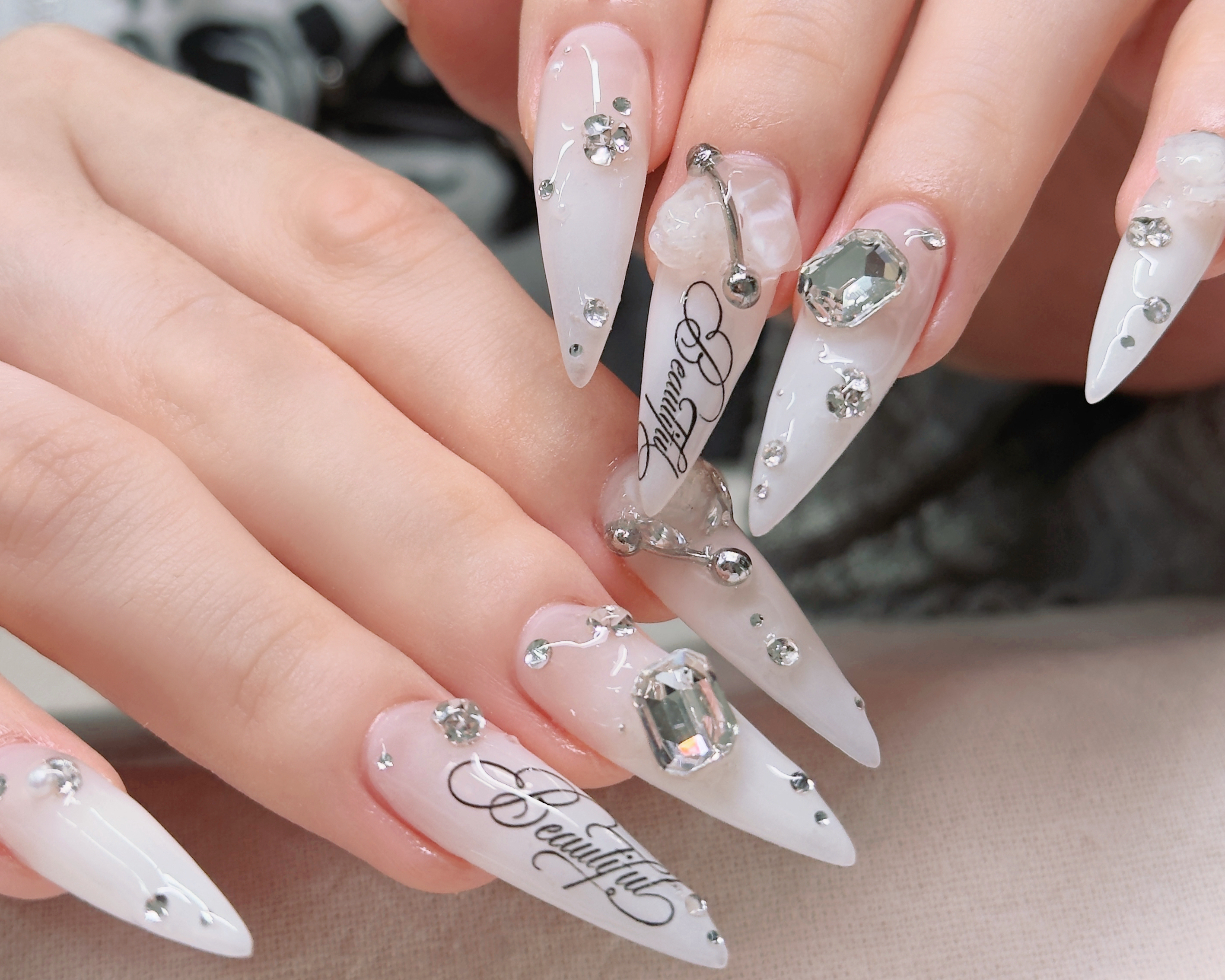 NAILS168_AN