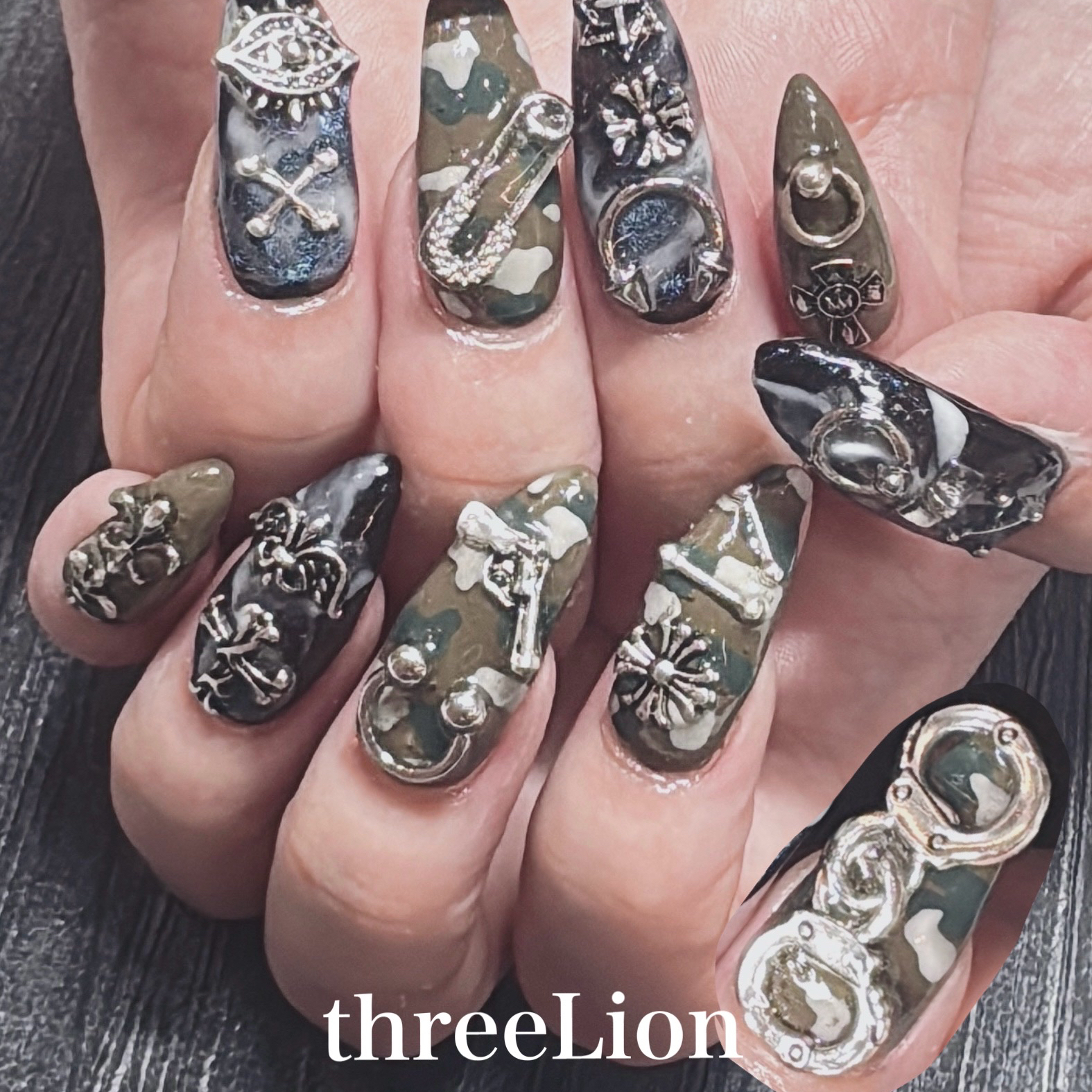 threelion