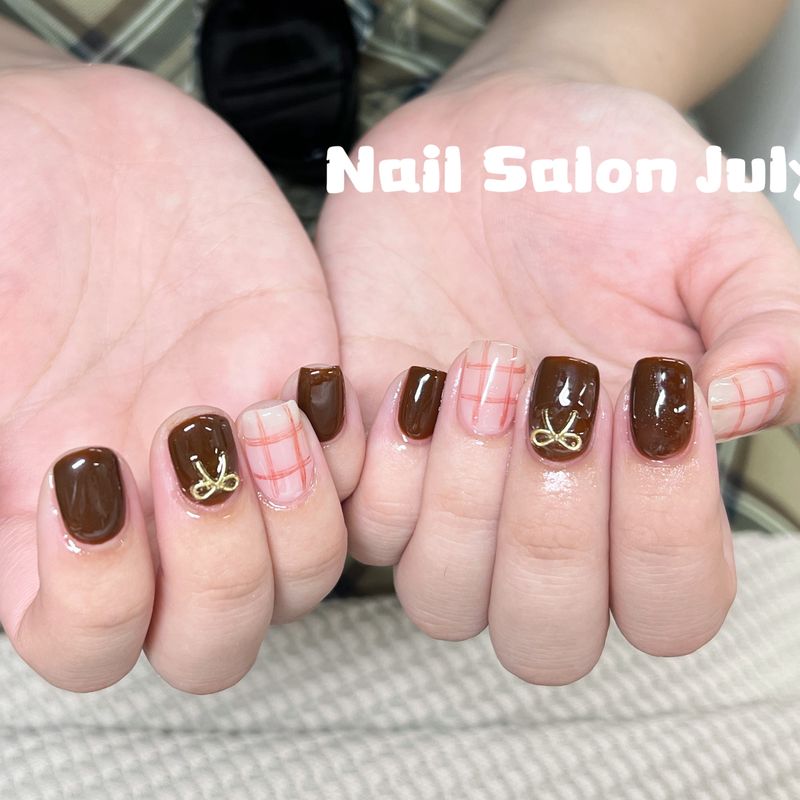 Nail Salon July