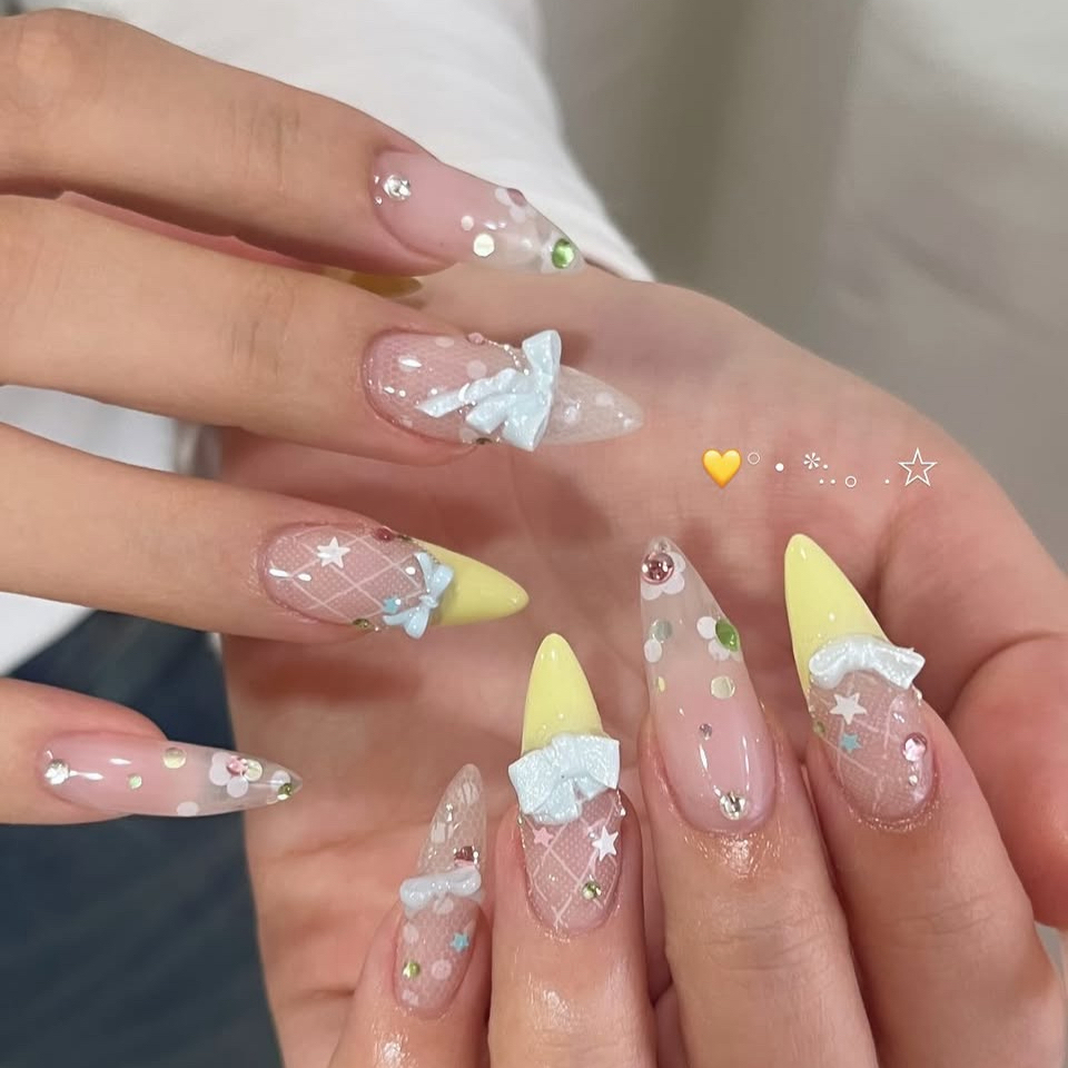 Risu_Nails