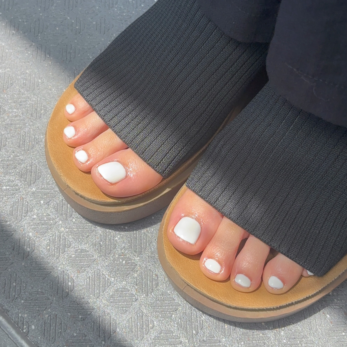 Nail__aym