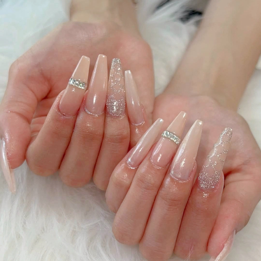 Celine_nail