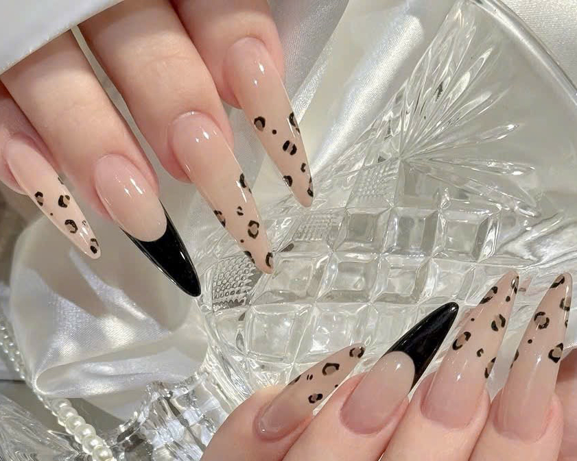 Nhi_nail2412