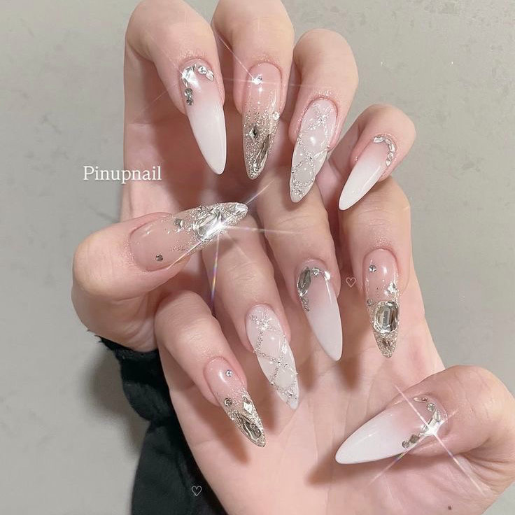 MOMO_Novanail
