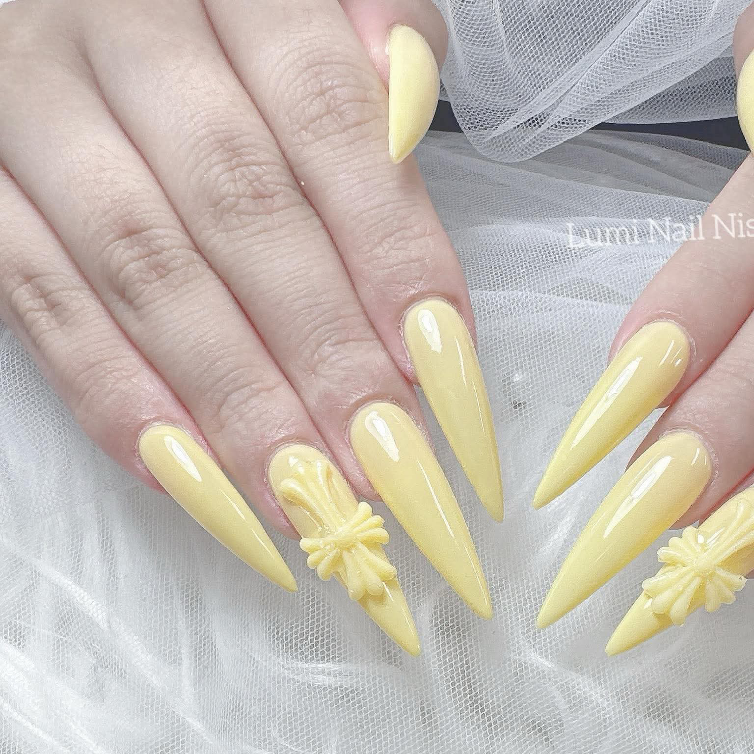 lumi.nail