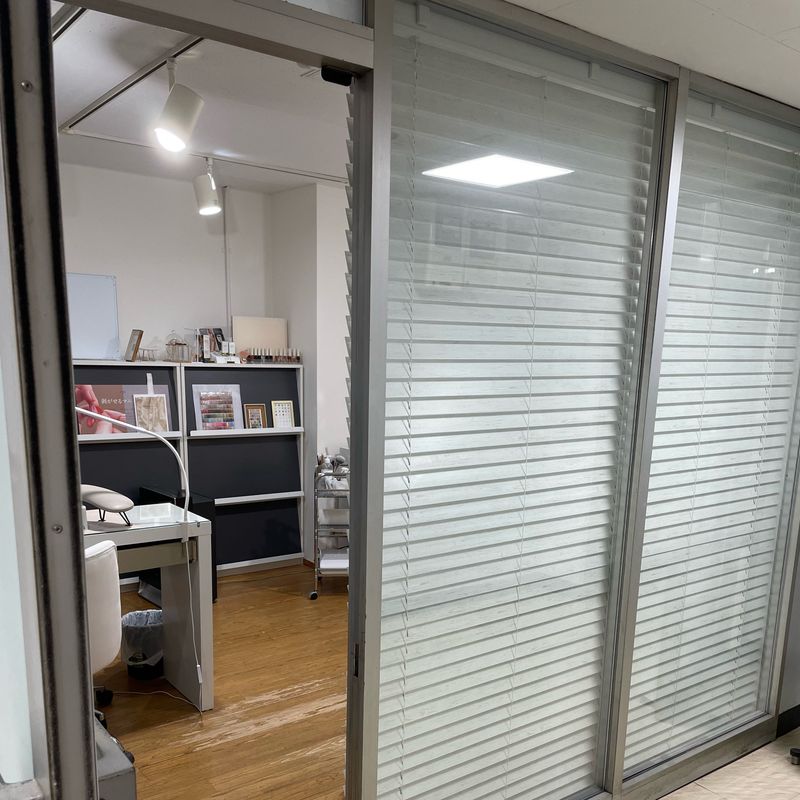 solu. private nail salon
