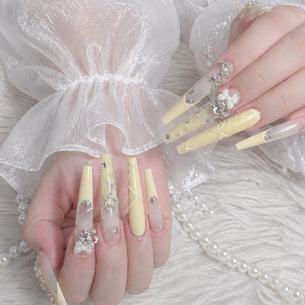 Liina_Nail