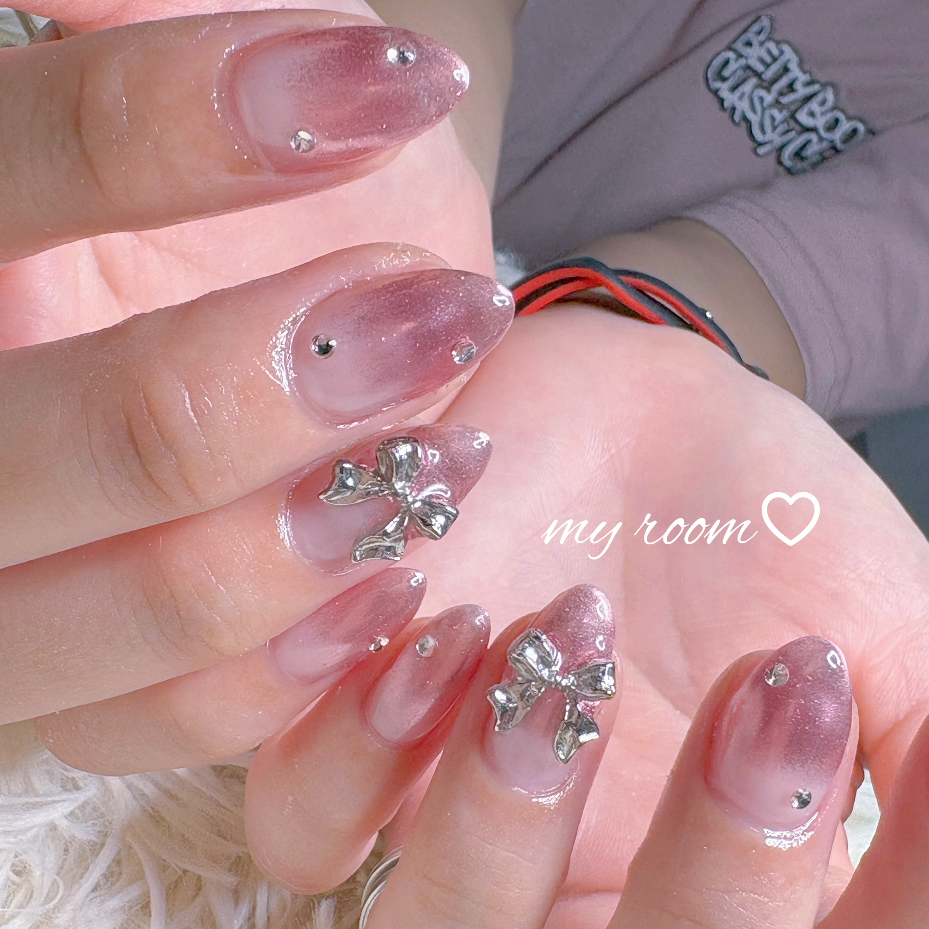 my_room.nail