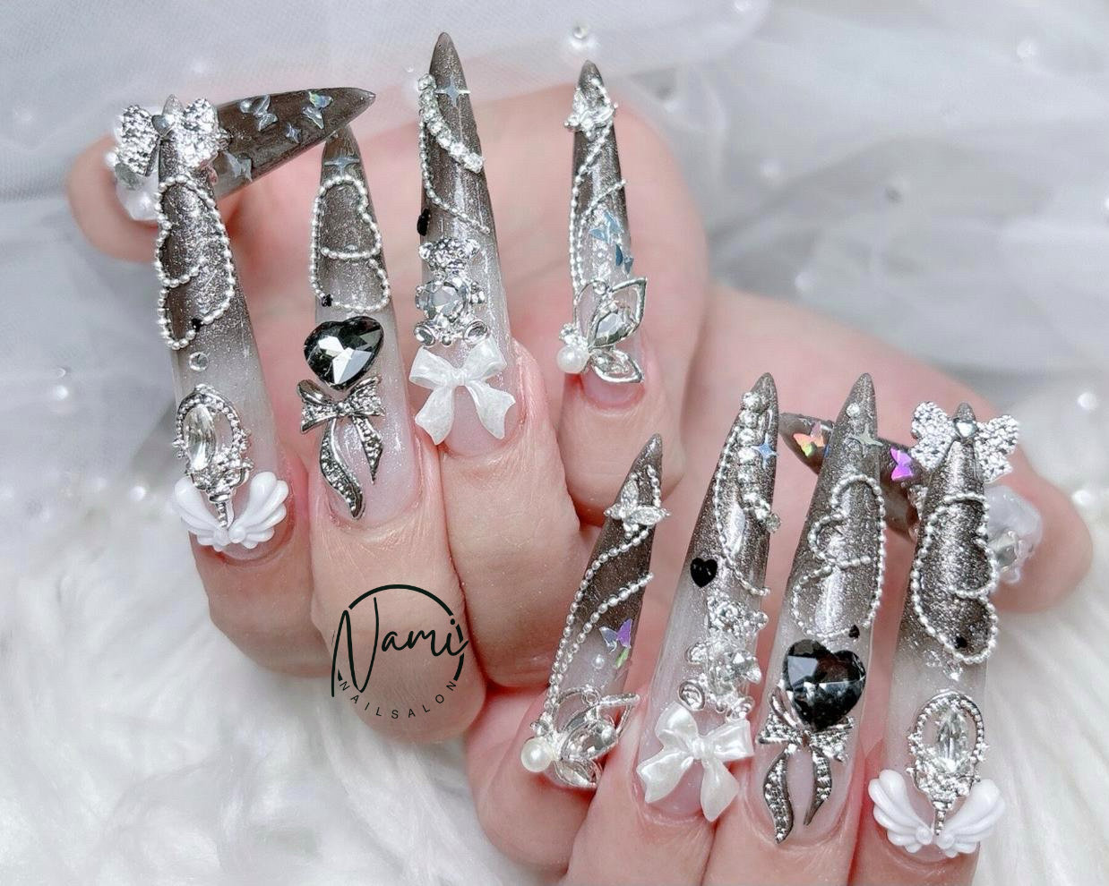 Nami_nail_umi