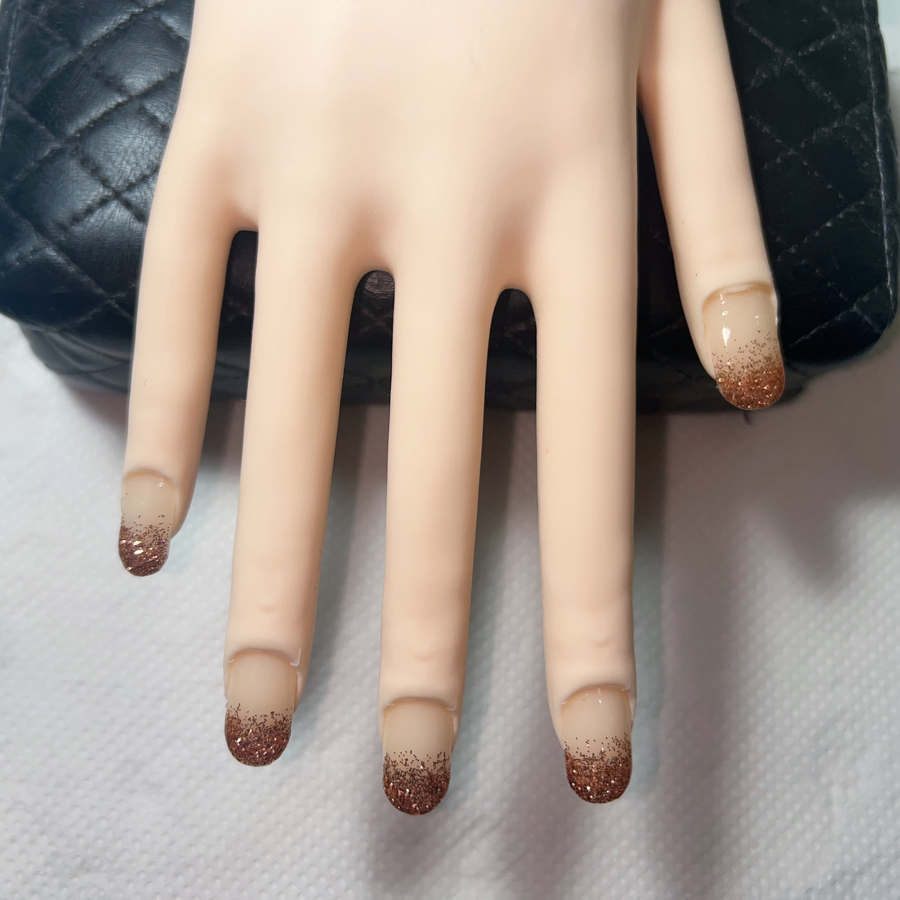 Nyqn_nail