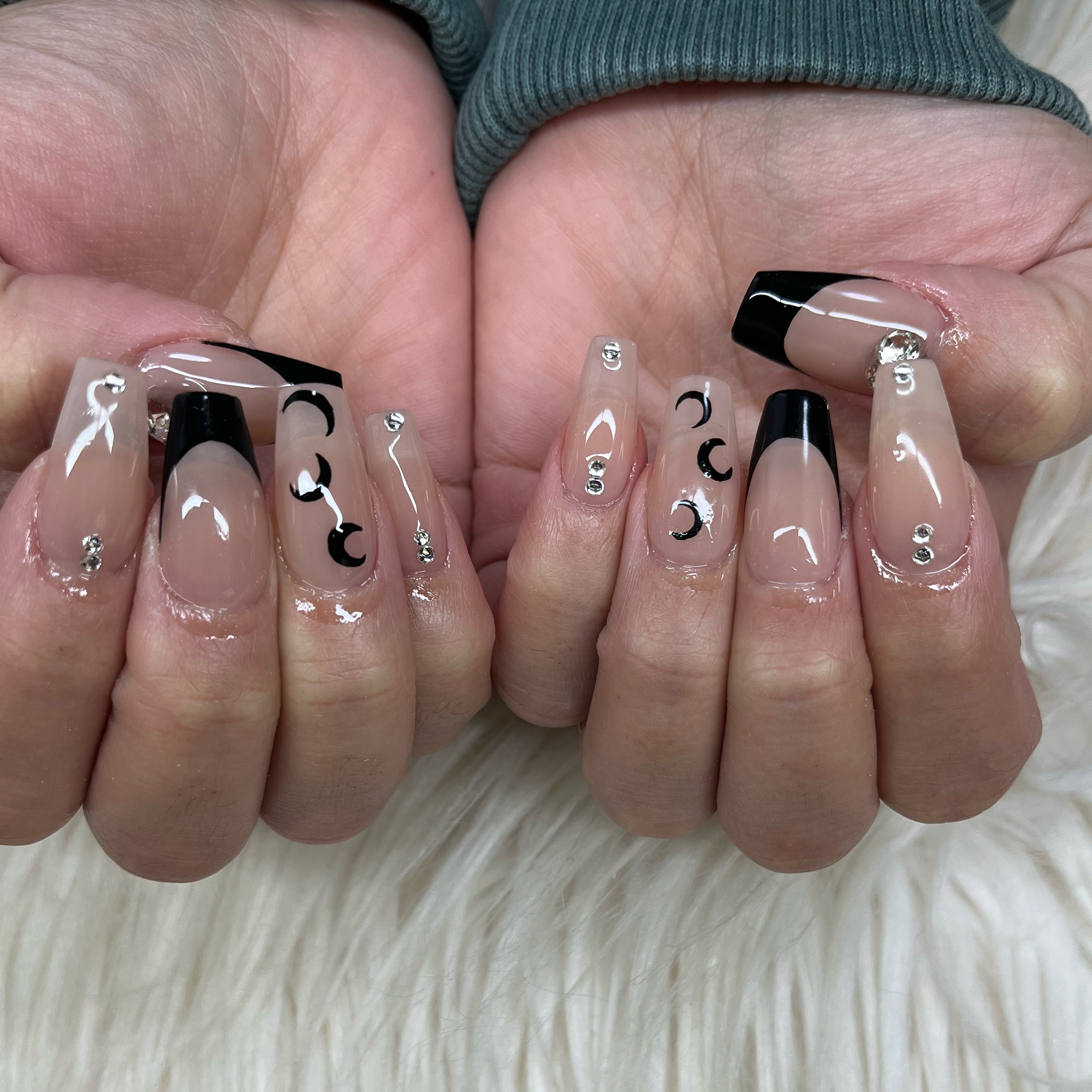 nail.room.amery