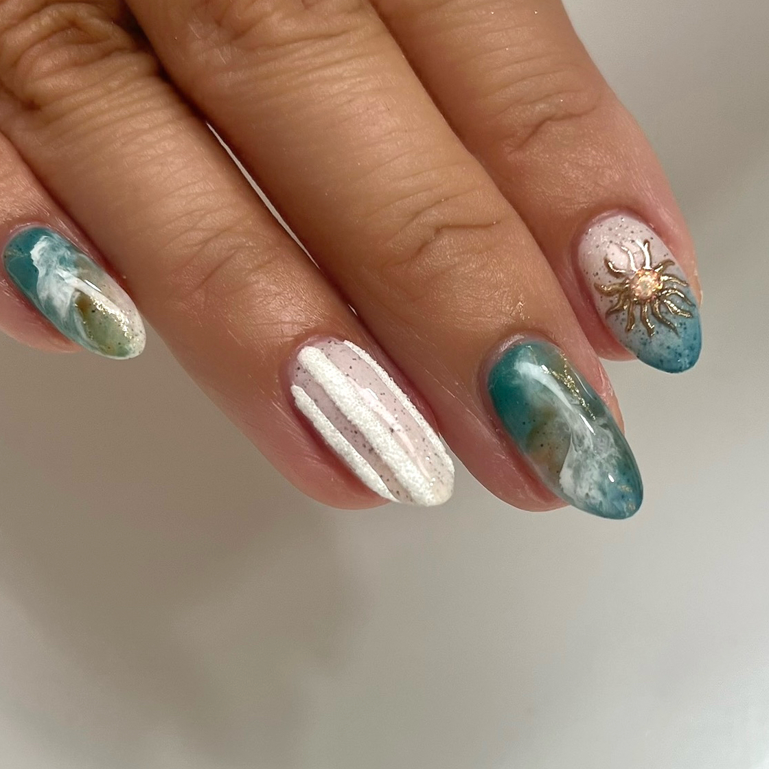 aala_nail