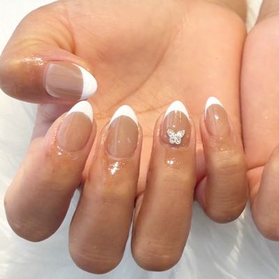 人気❣️フレンチネイル💅