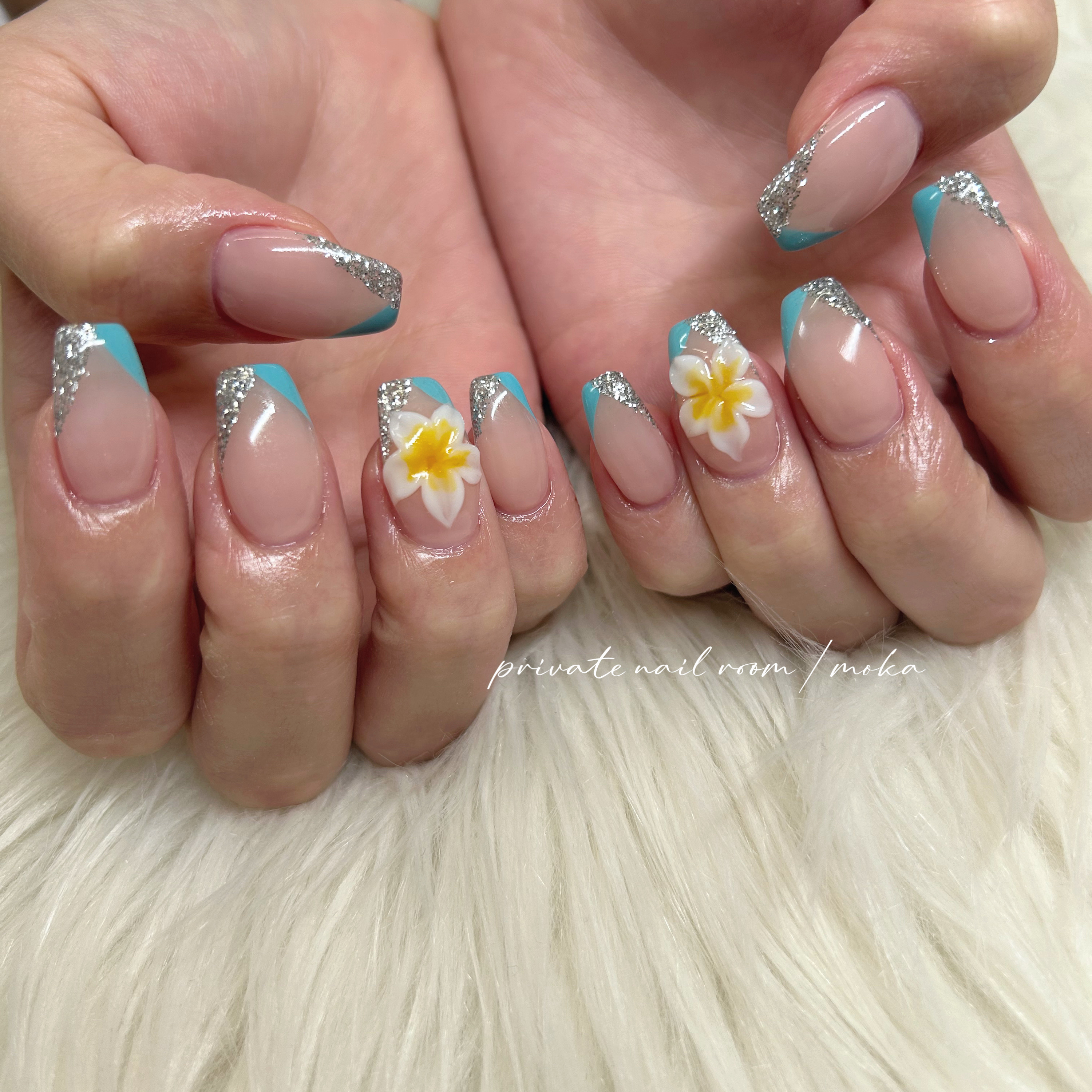 p.nailroom_moka