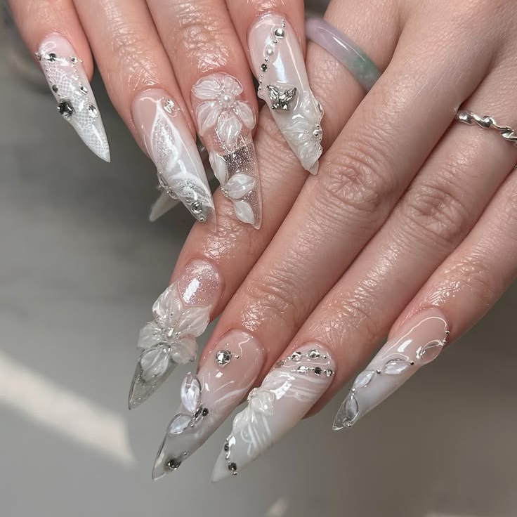 AMI_NAIL_KEBUKURO