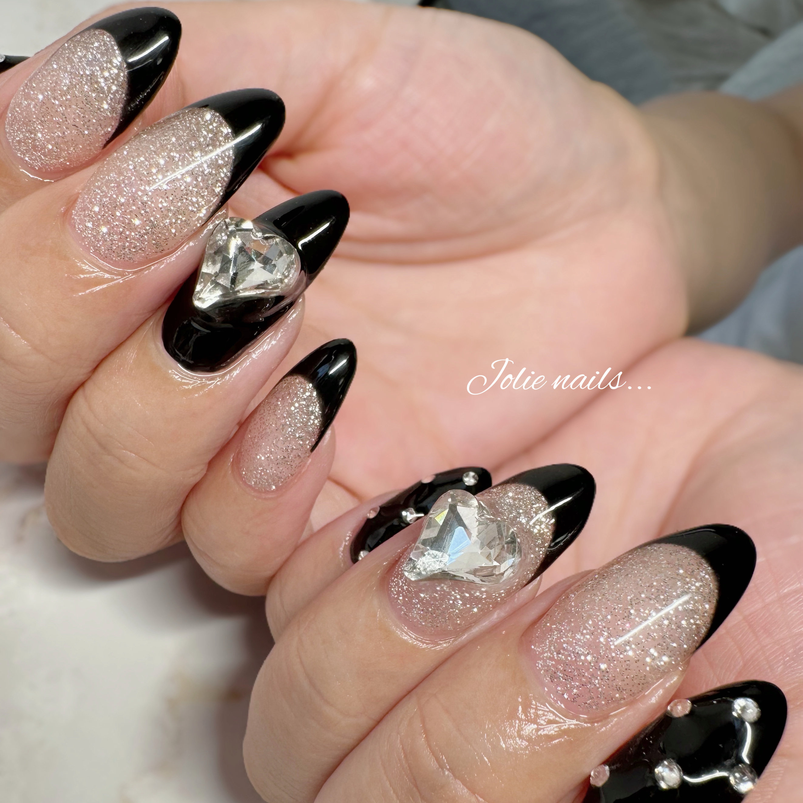 Jolie_nails