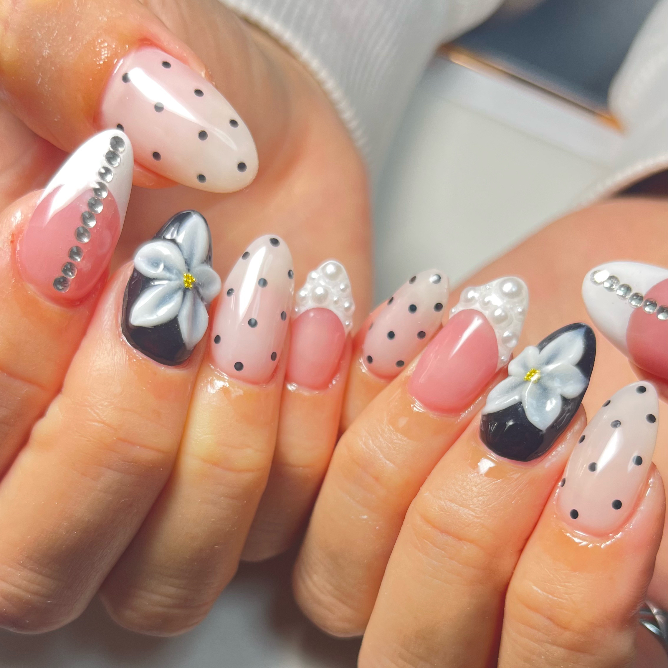 NailSalon_Amulet