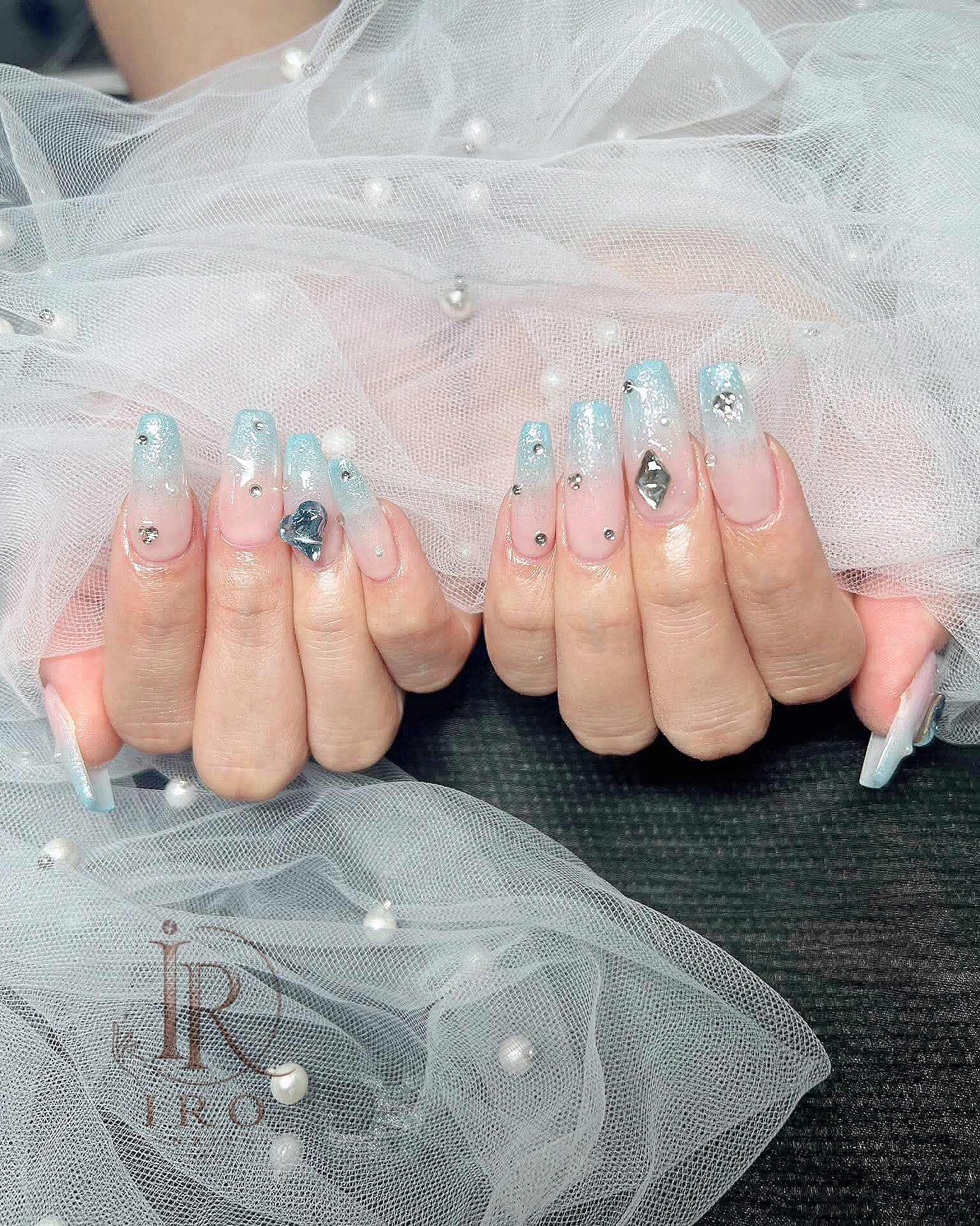 Iro.nail.