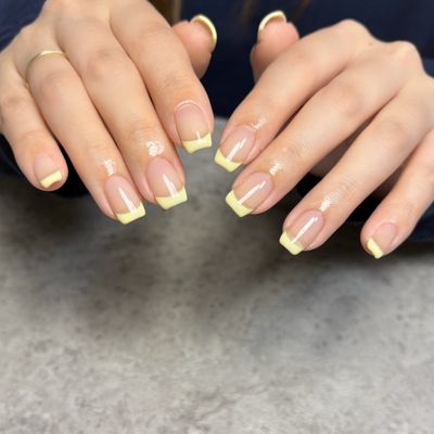 【Hand】フレンチネイル(クリアベース)