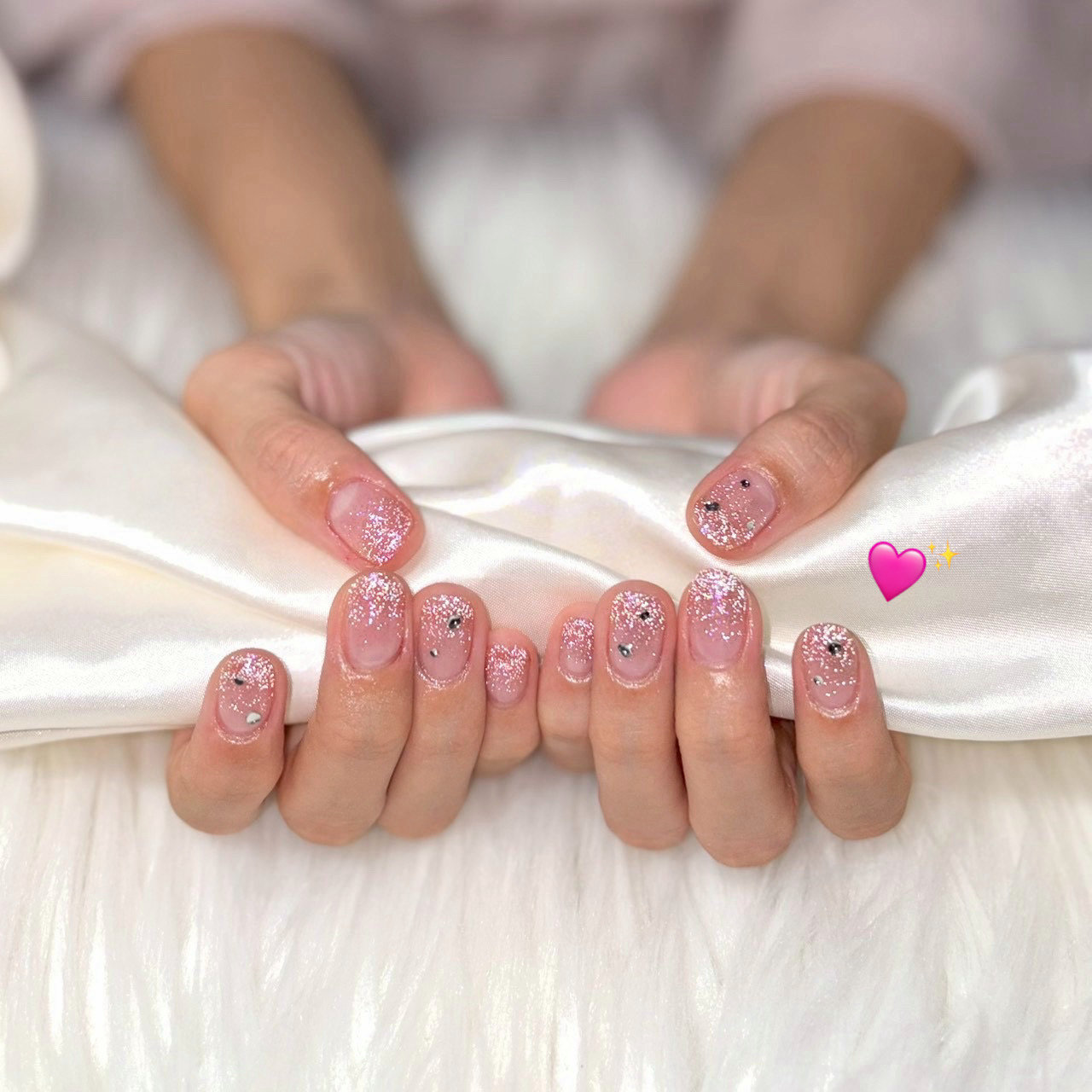 uni.nail_salon