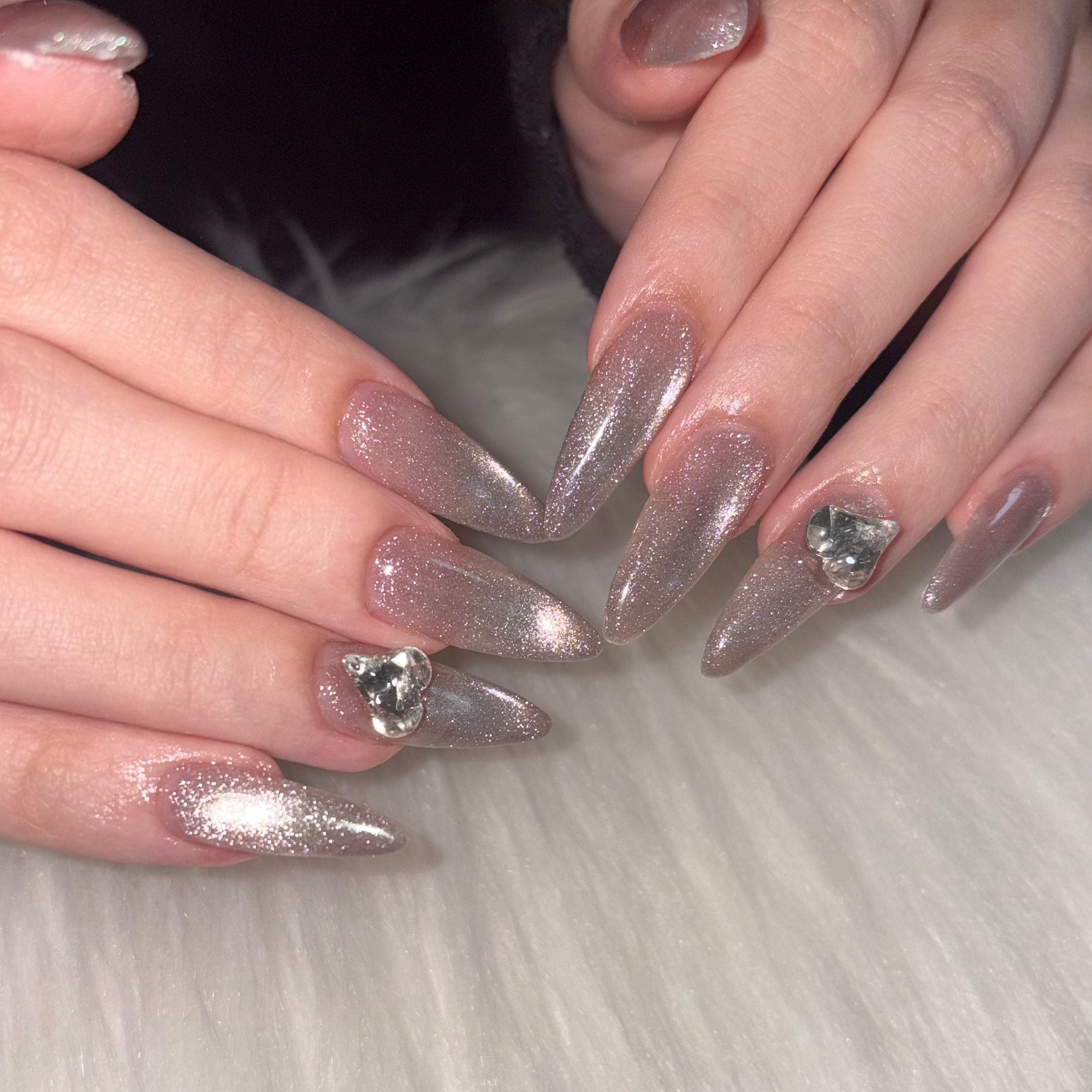 nyu_nail