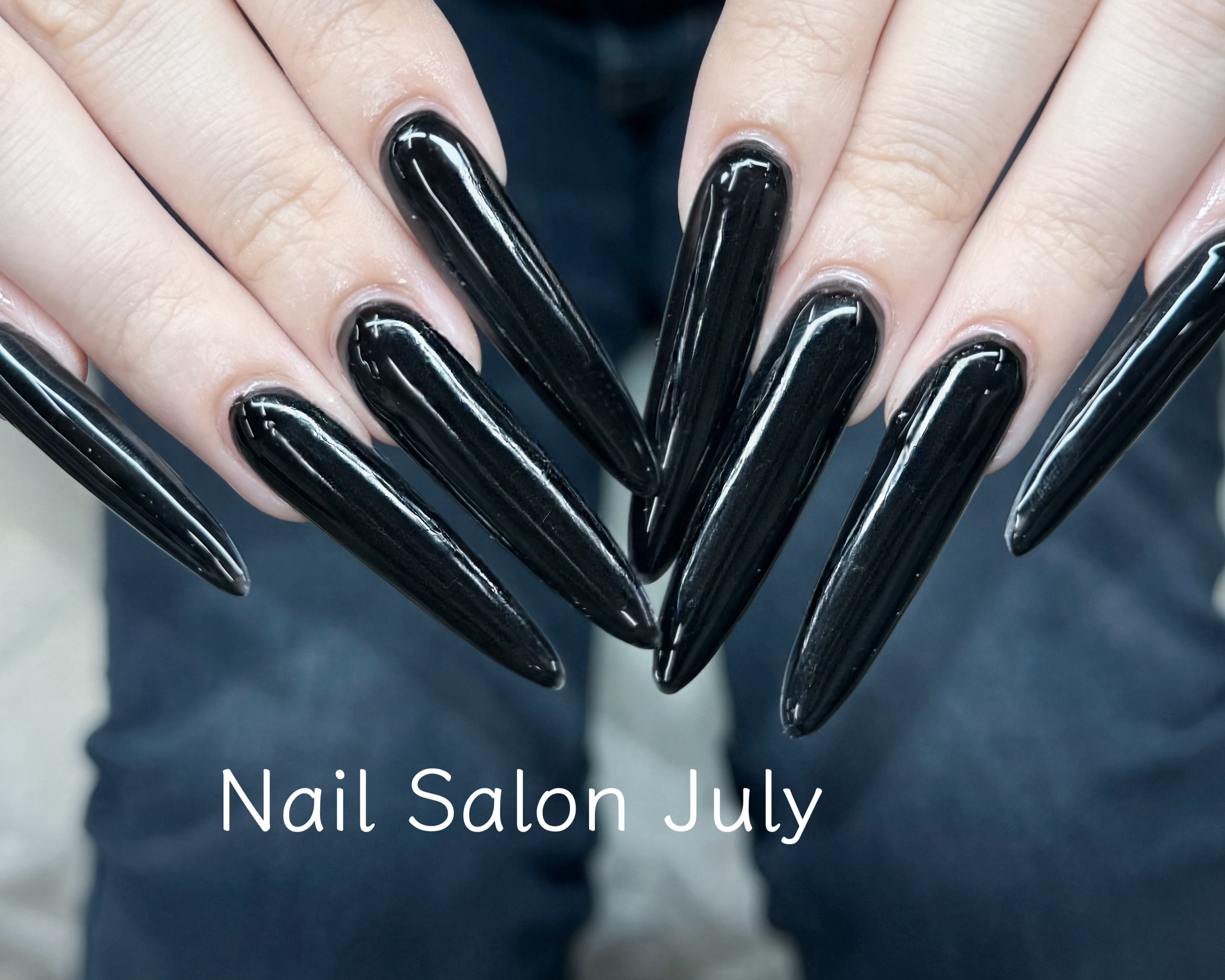 Nail_salon_July