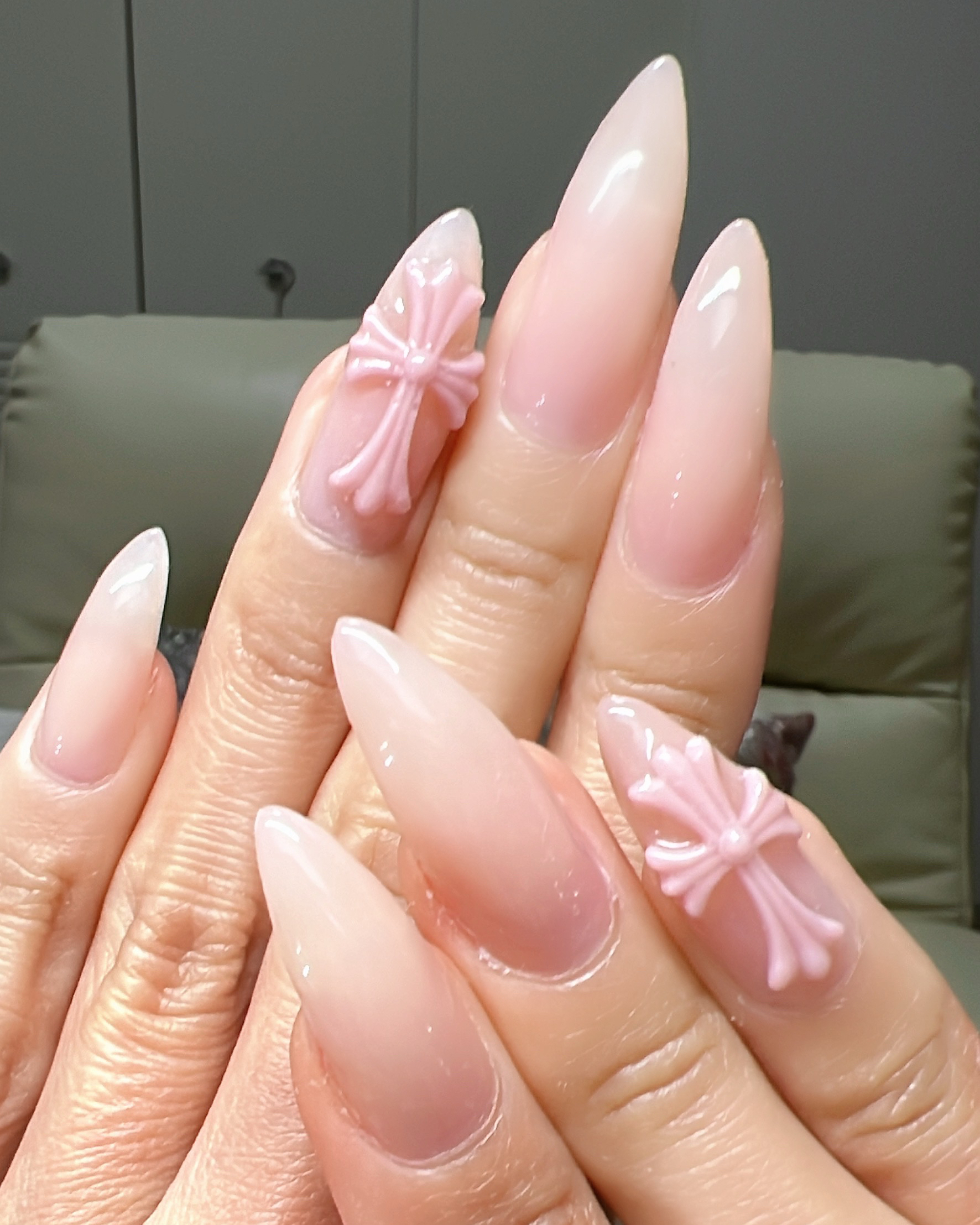 rays_nail.salon