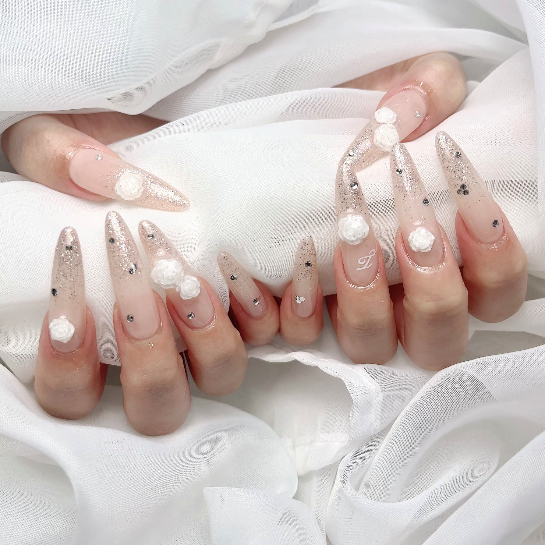 Redispe.nail_noura_Funato