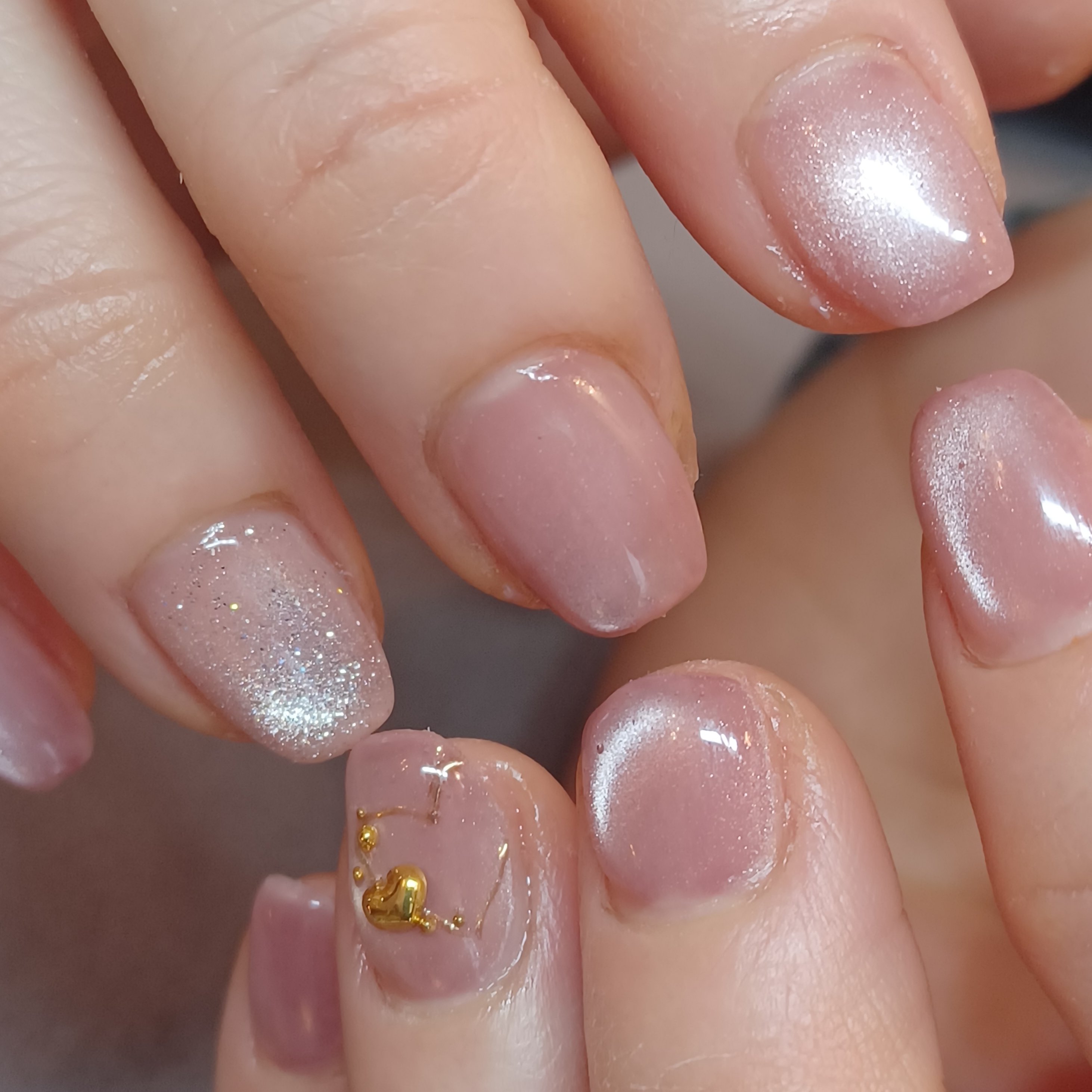 antique.nail