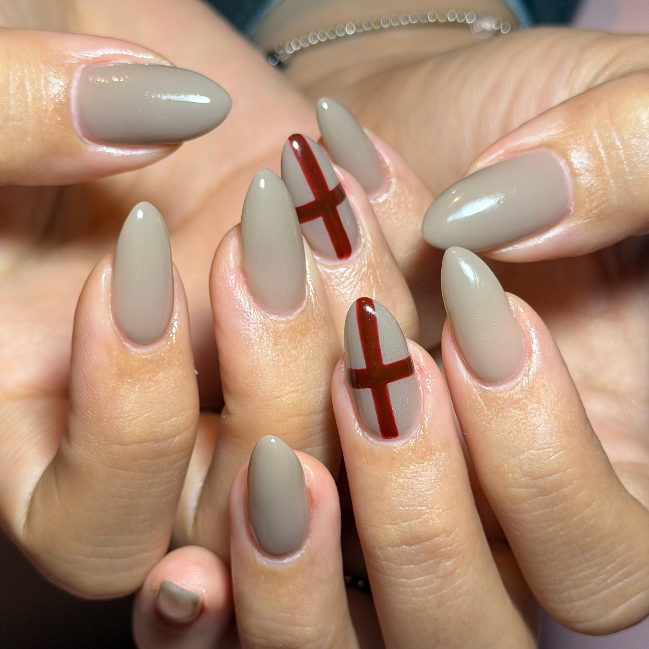 hvn__nail