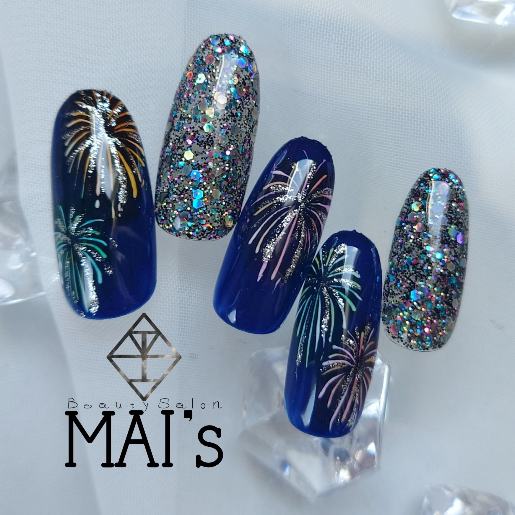 mais_nail.e