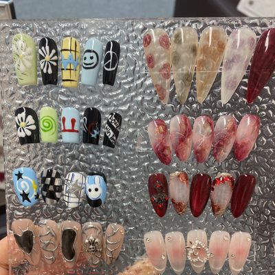 成人の日お祝い🌸ネイルやり放題
💅 内容