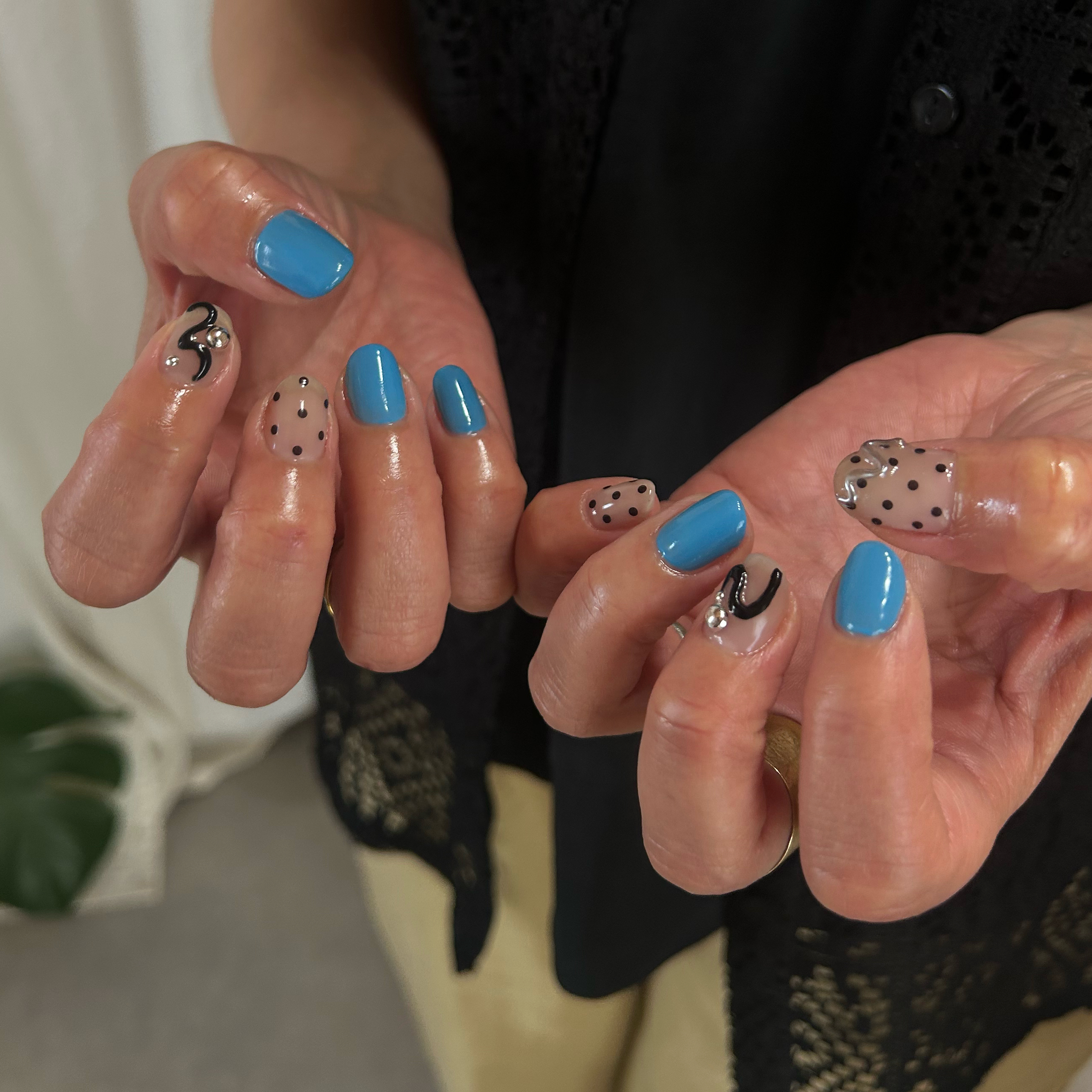 yuna_nails