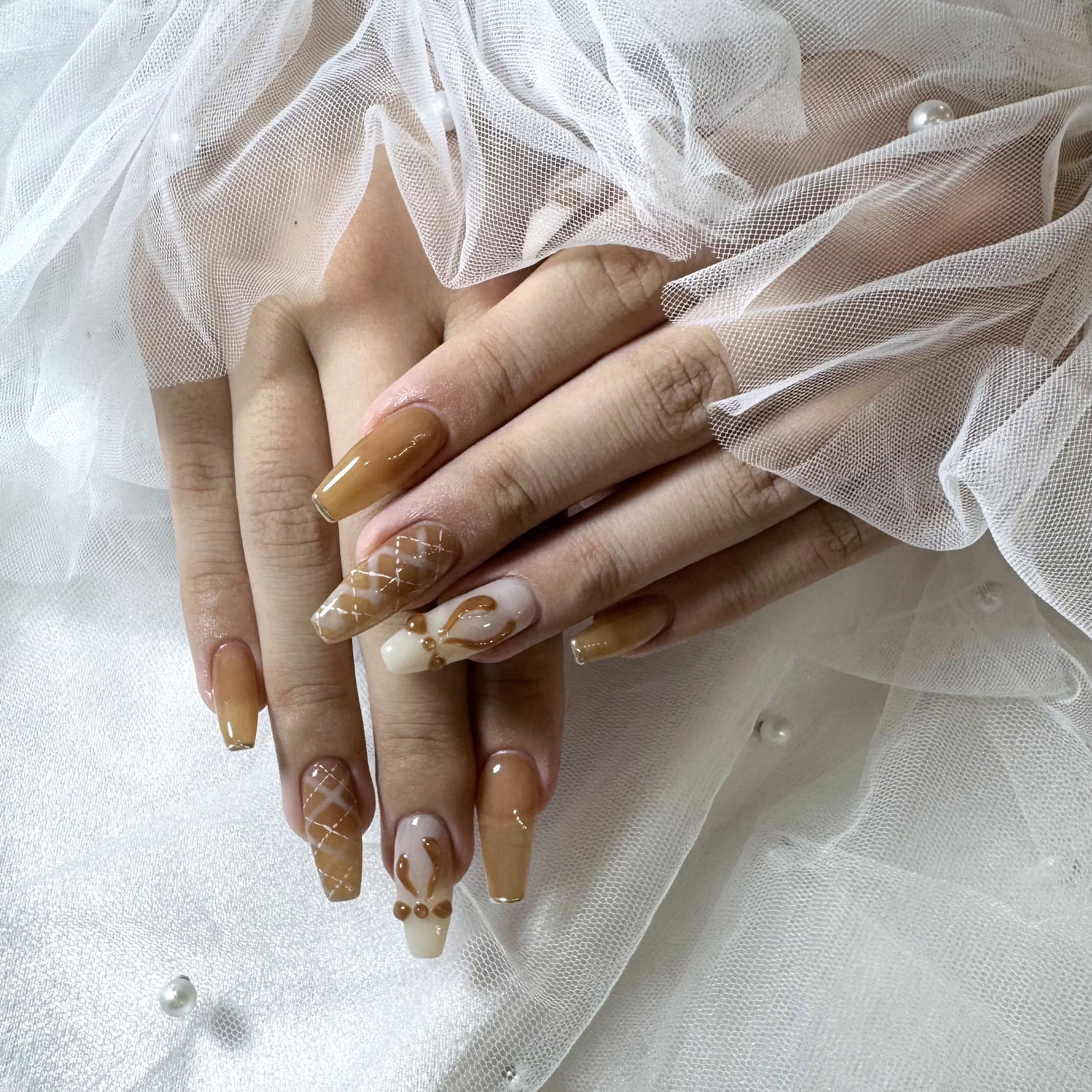 VIERU_nail1116