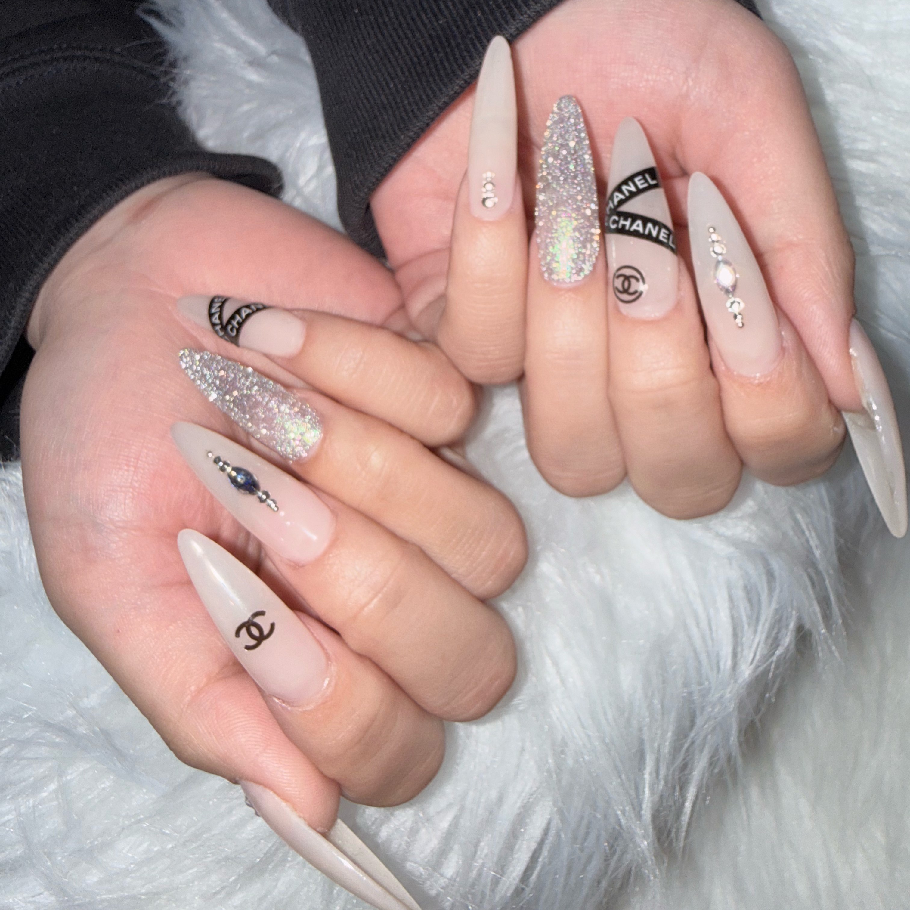 Nail_Malo