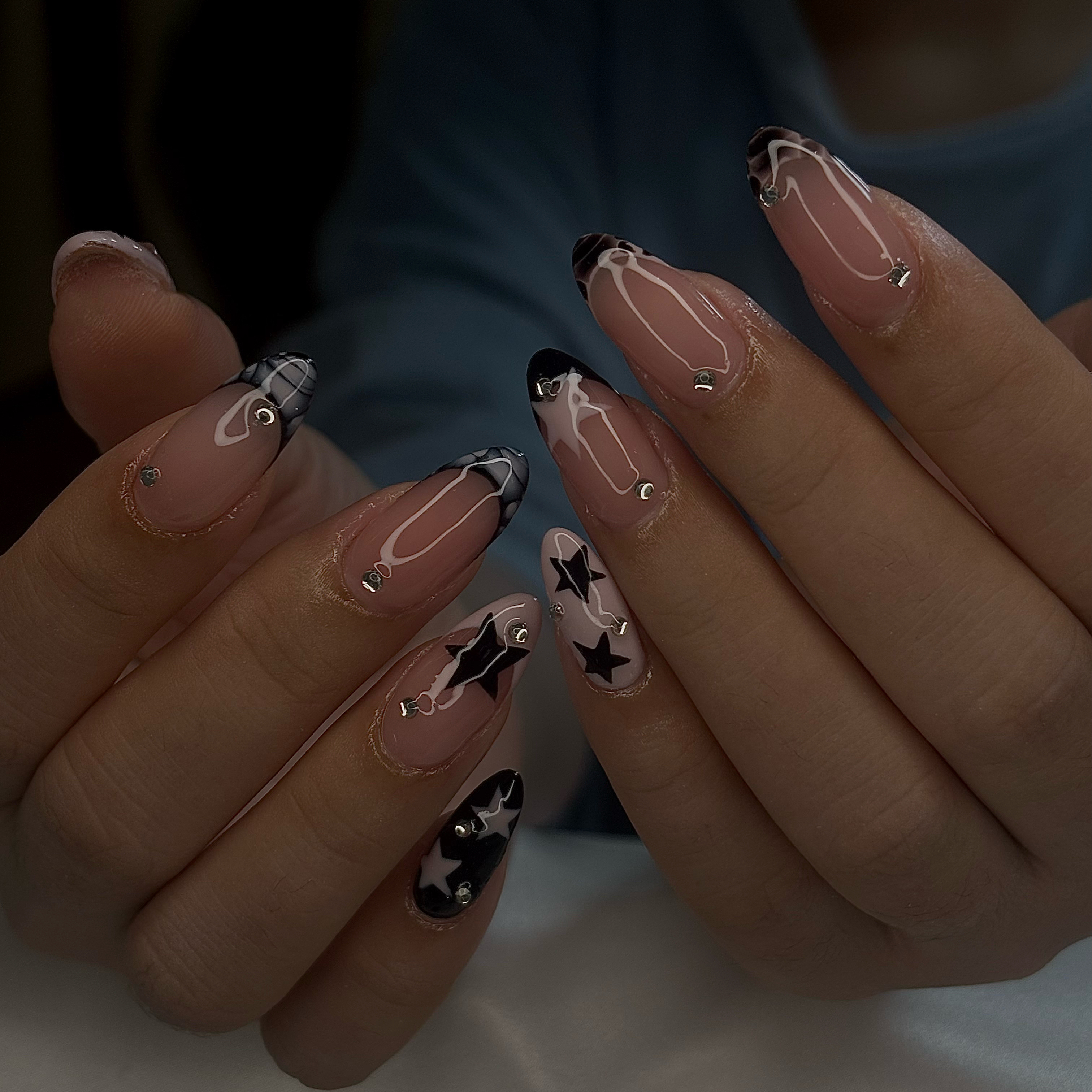emi_naily