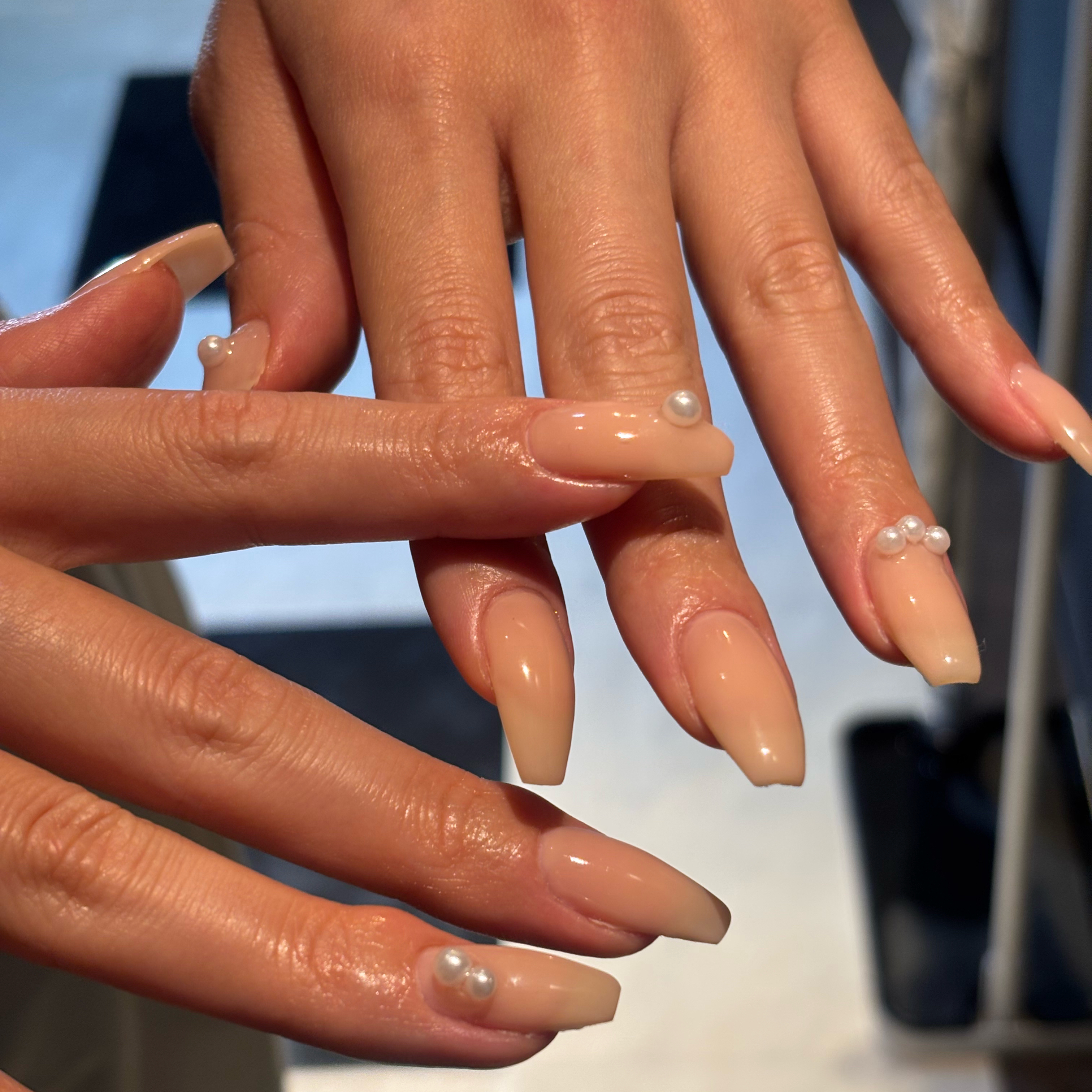 Nail_ayata