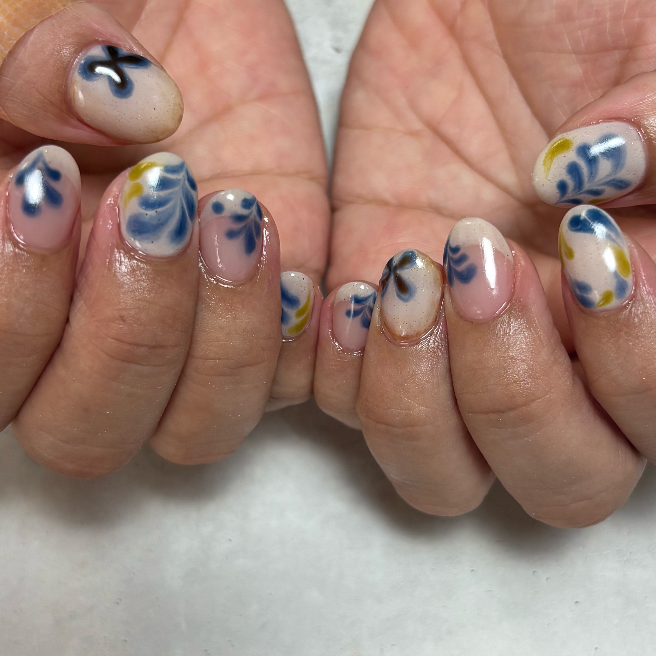 ma.lu.nail