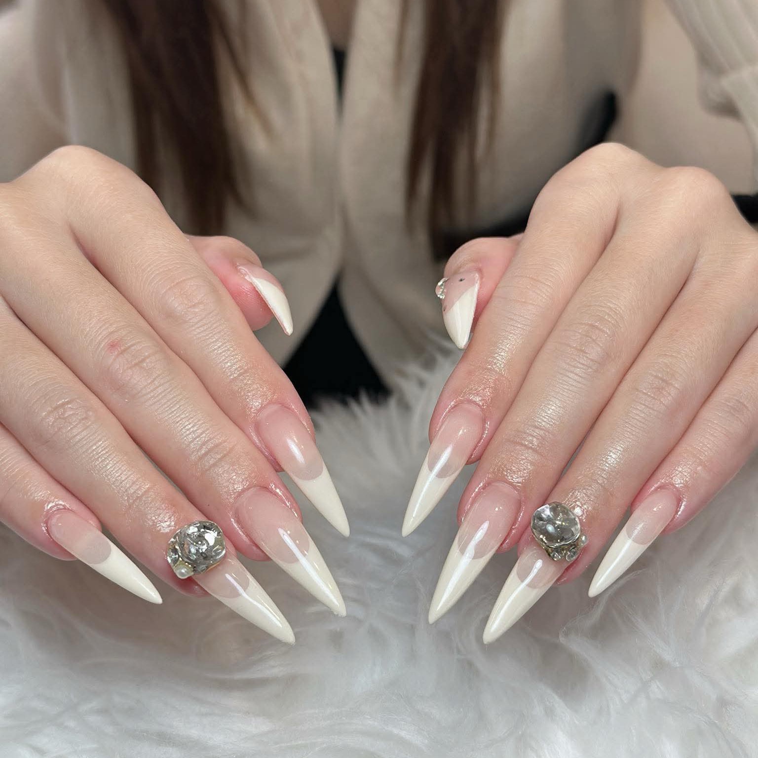 elimuse.nail