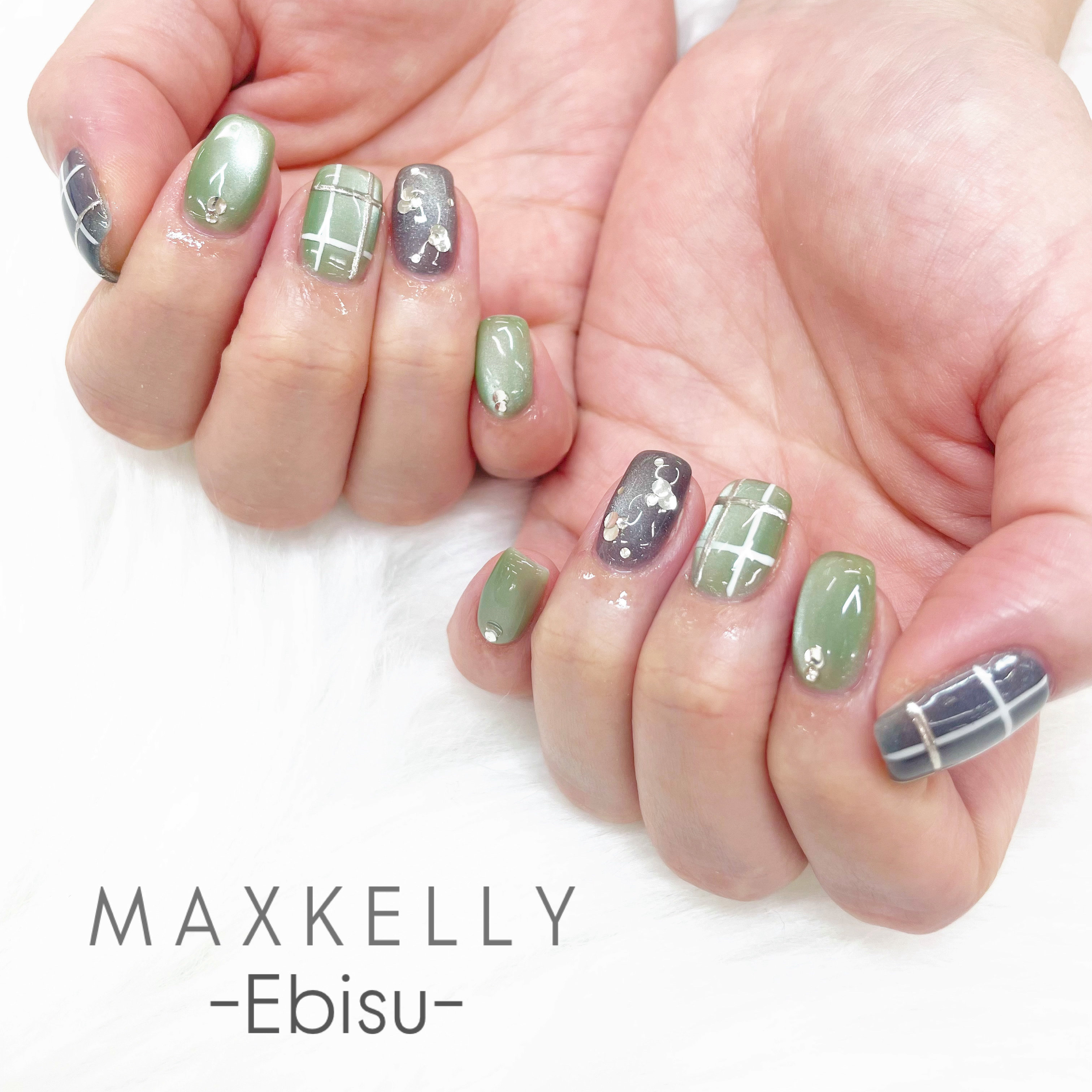 Nail_meg8
